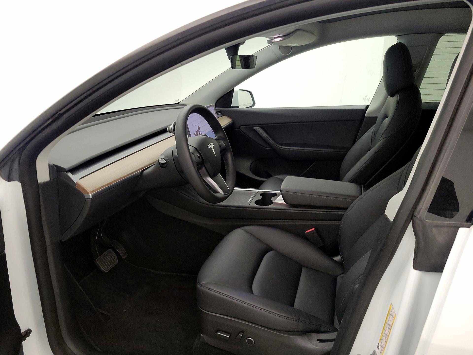 Thumbnail: 2022 Tesla Model Y - 11