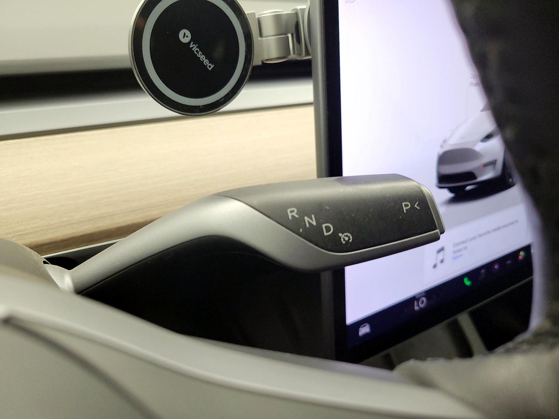 Thumbnail: 2022 Tesla Model Y - 17