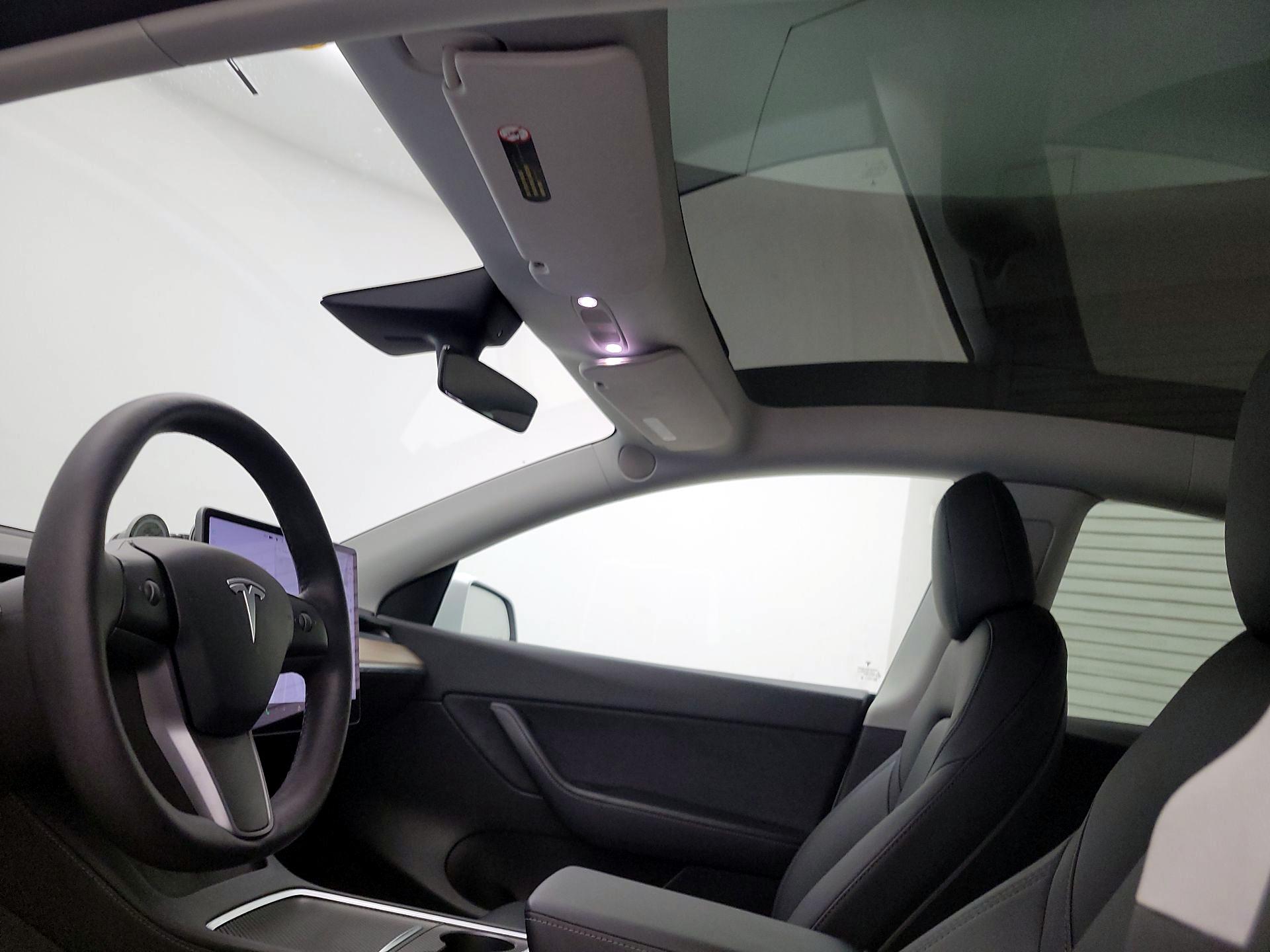 Thumbnail: 2022 Tesla Model Y - 18