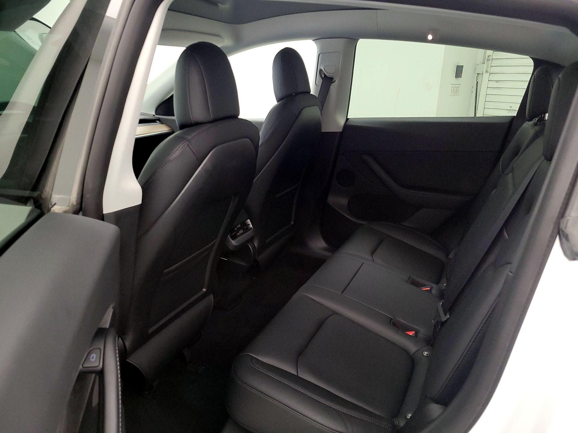 Thumbnail: 2022 Tesla Model Y - 19