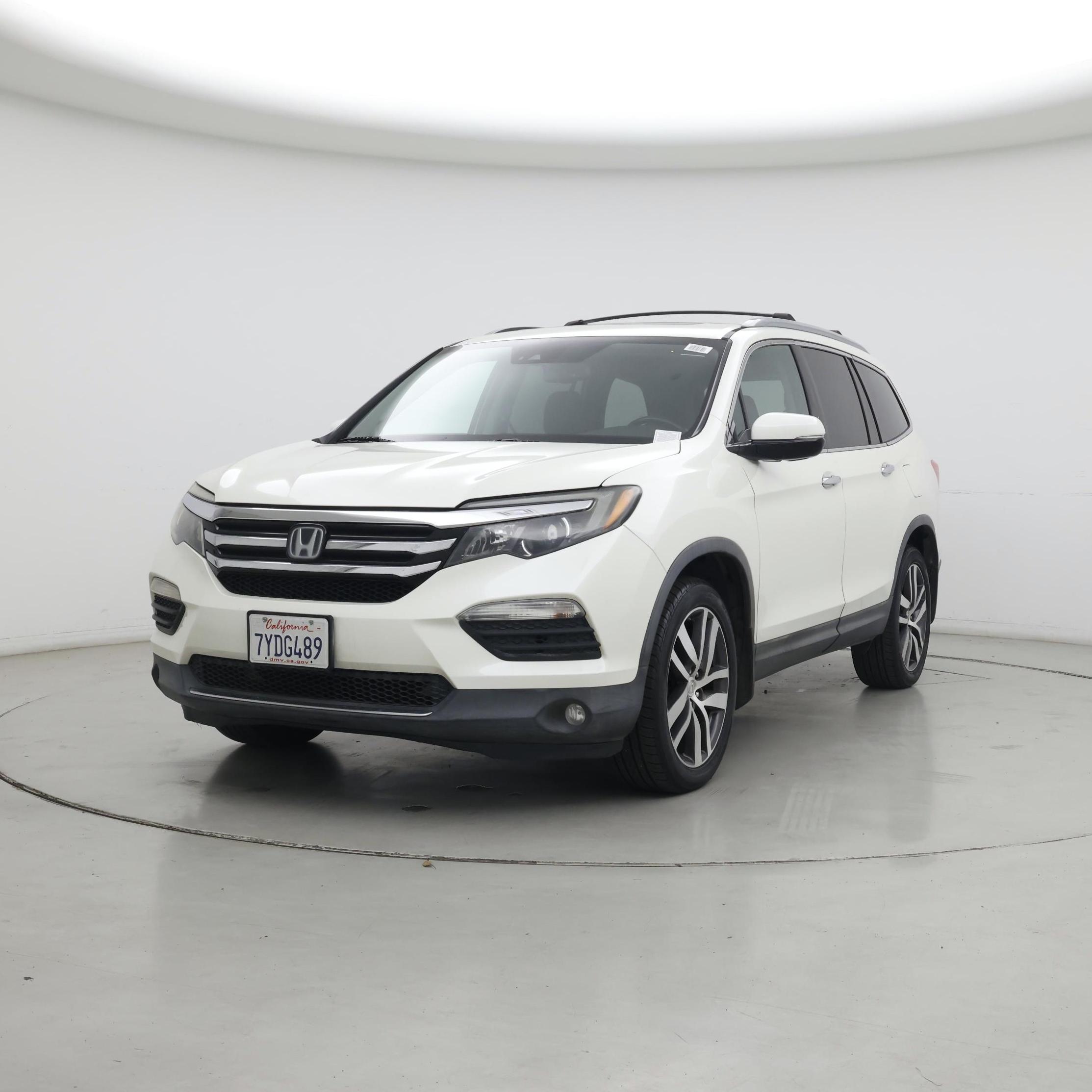 Thumbnail: 2017 Honda Pilot - 4