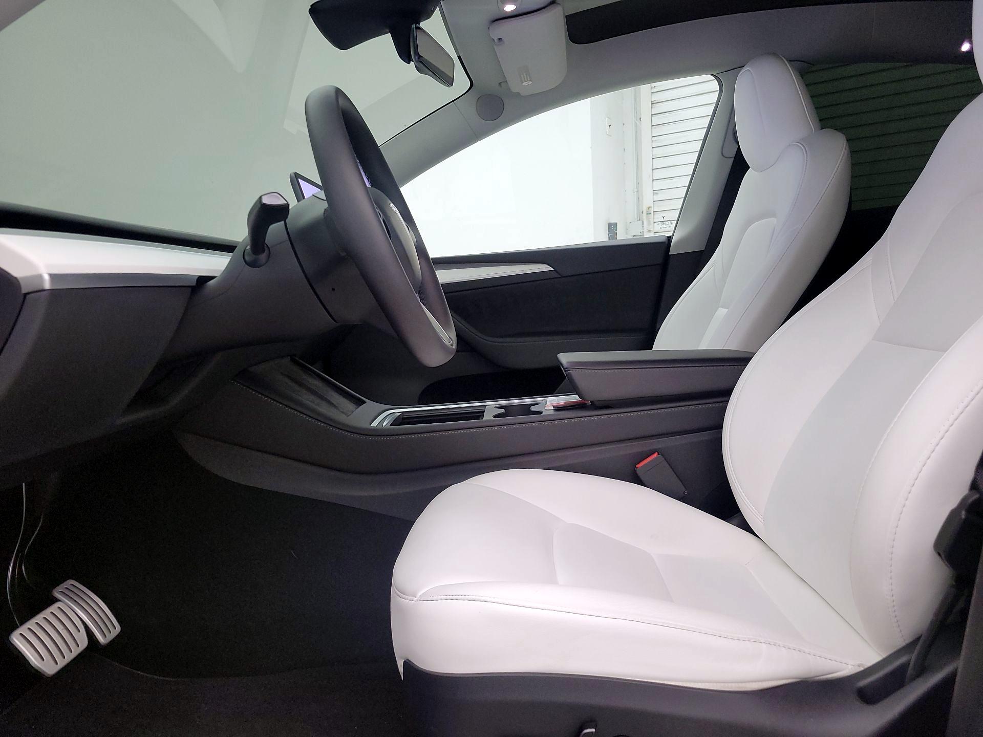 Thumbnail: 2023 Tesla Model Y - 11