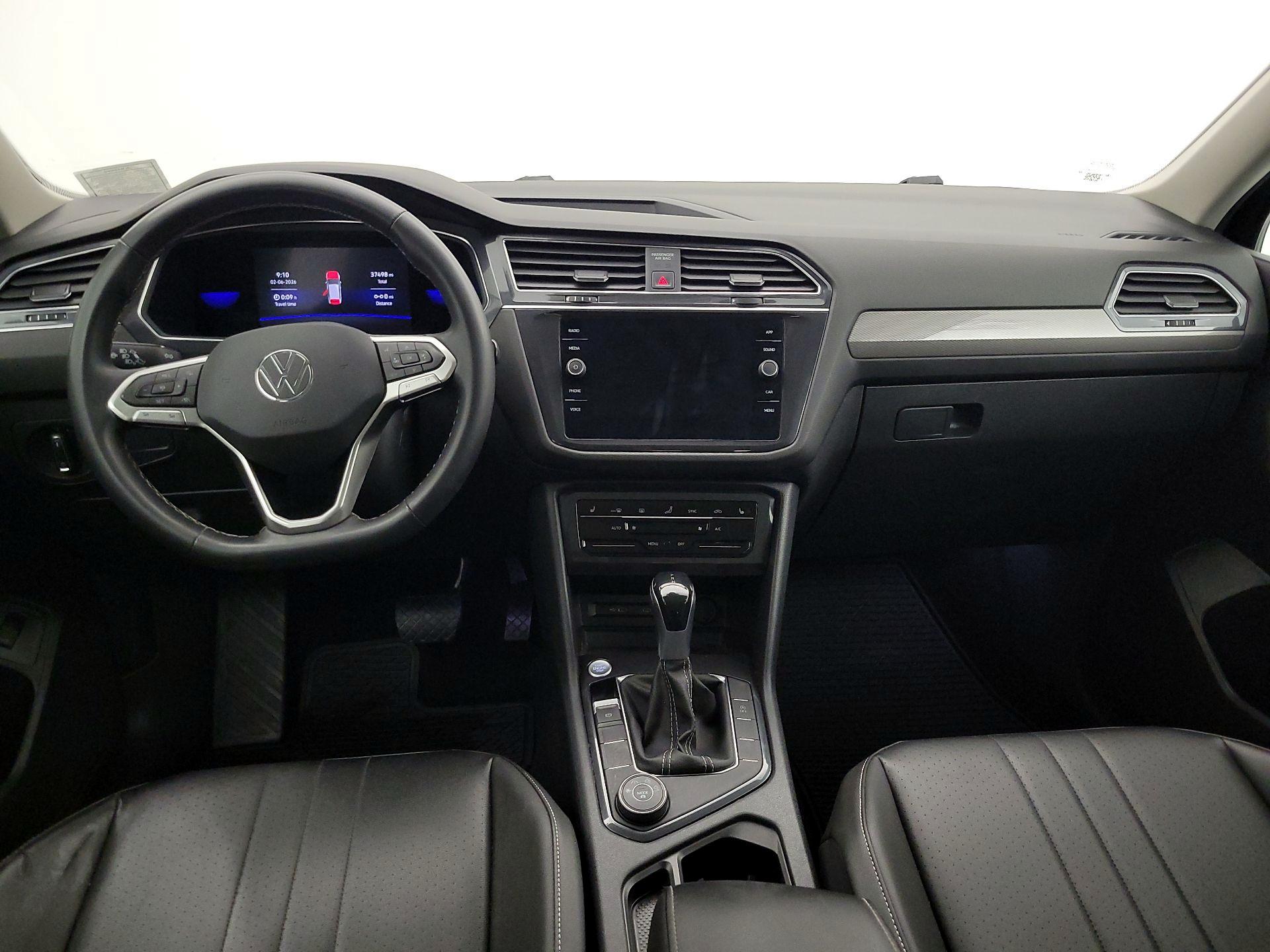 Thumbnail: 2022 Volkswagen Tiguan - 9