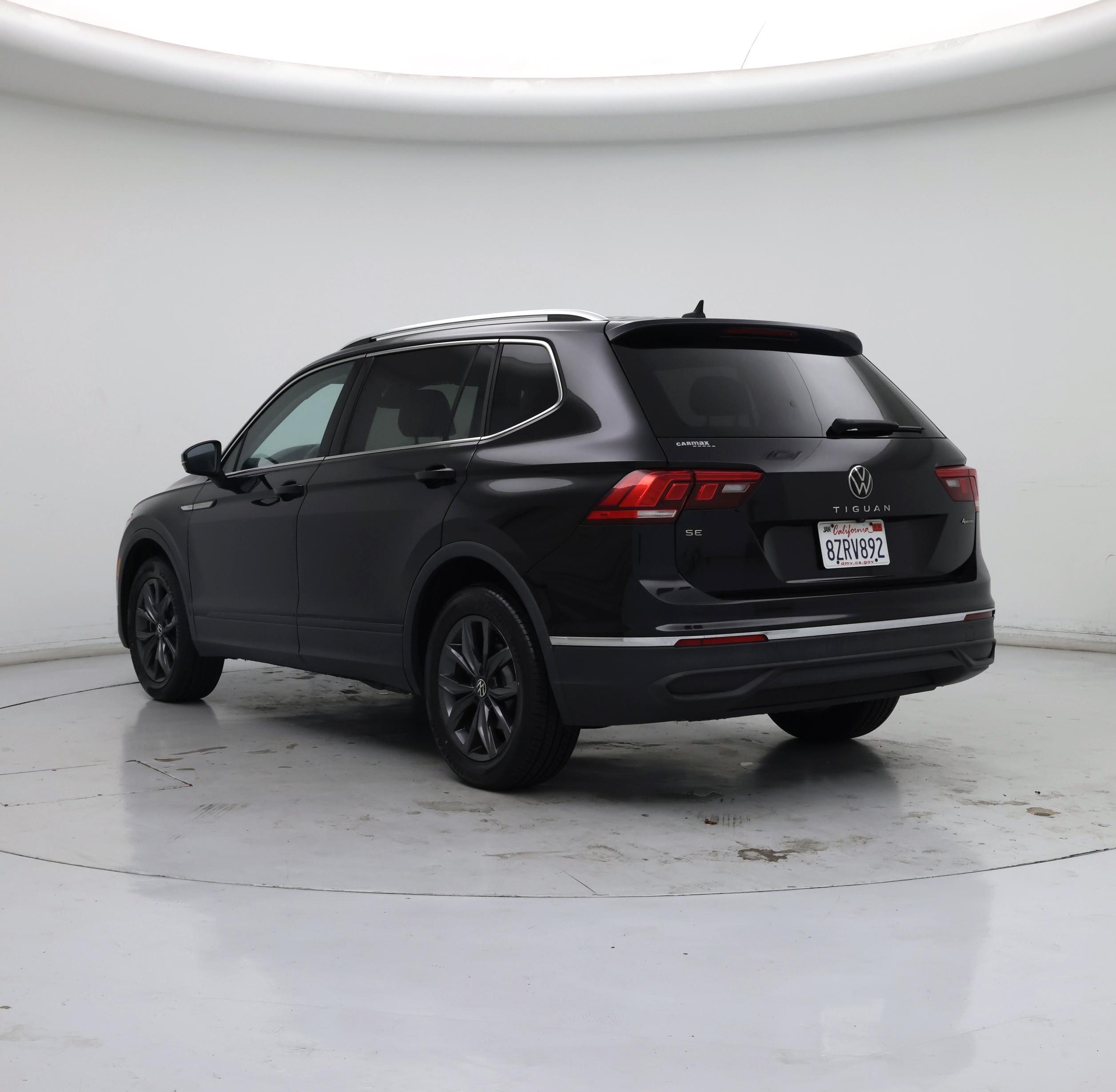 Thumbnail: 2022 Volkswagen Tiguan - 2