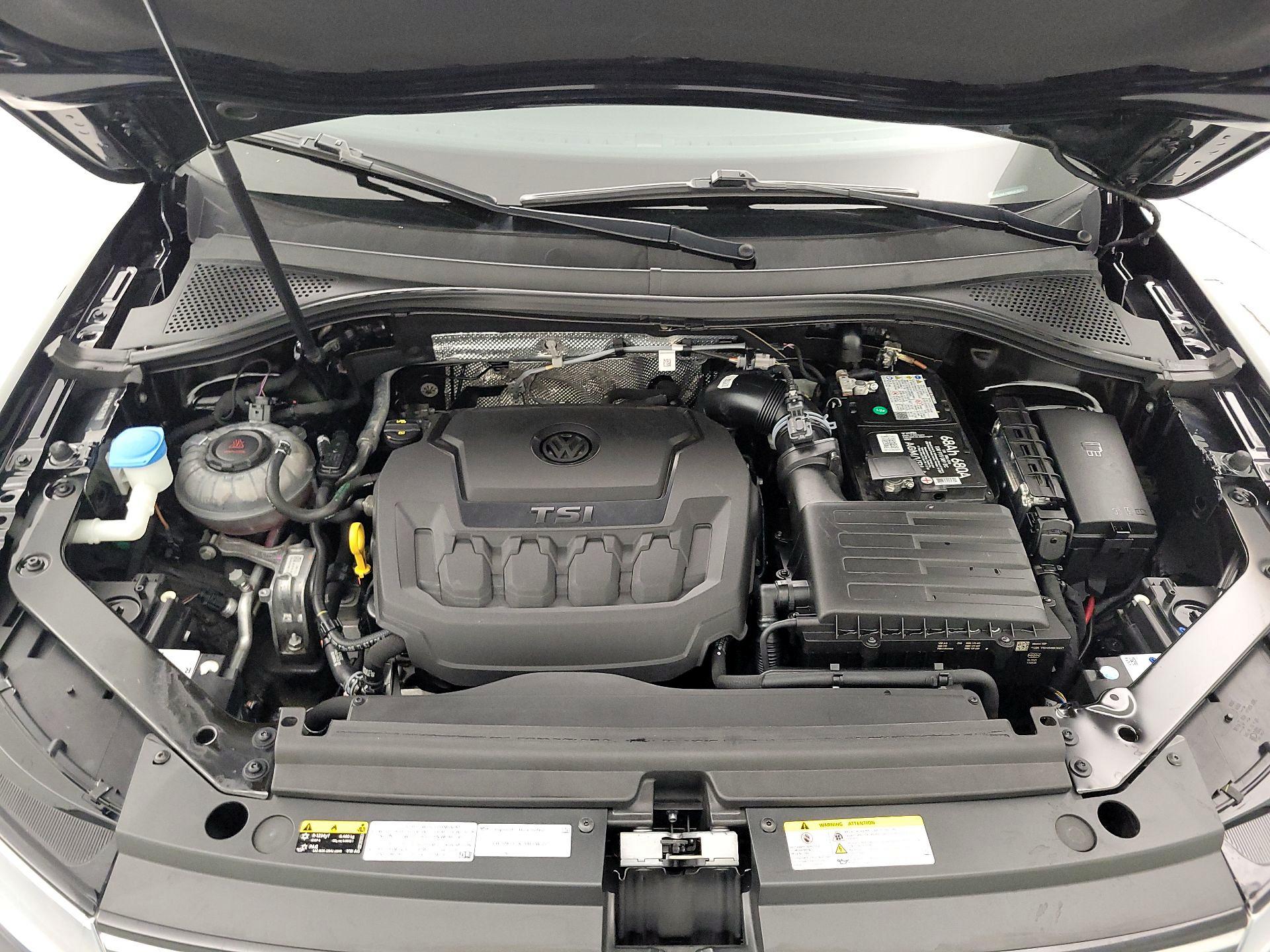 Thumbnail: 2022 Volkswagen Tiguan - 20