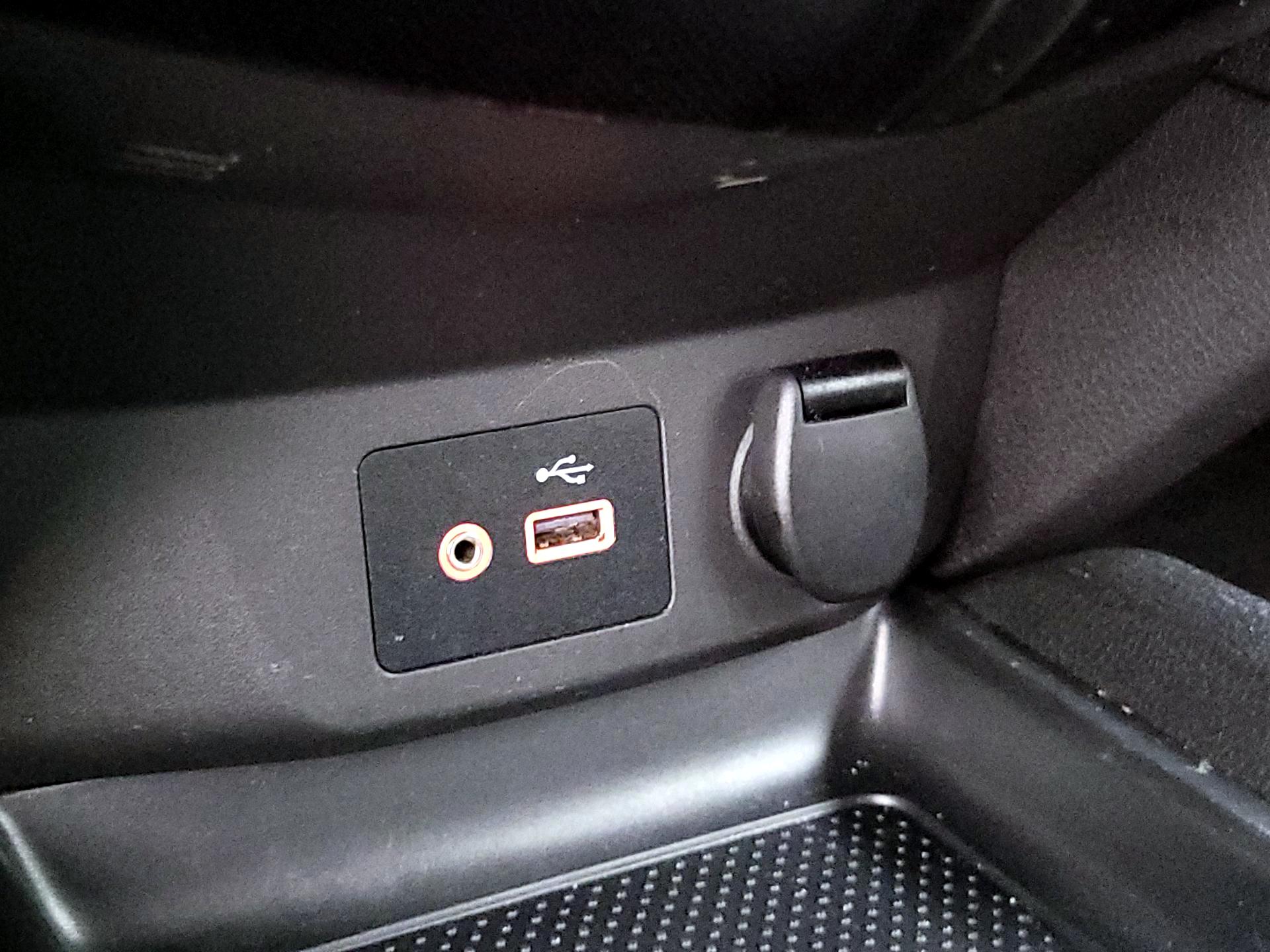 Thumbnail: 2020 Nissan Rogue Sport - 18