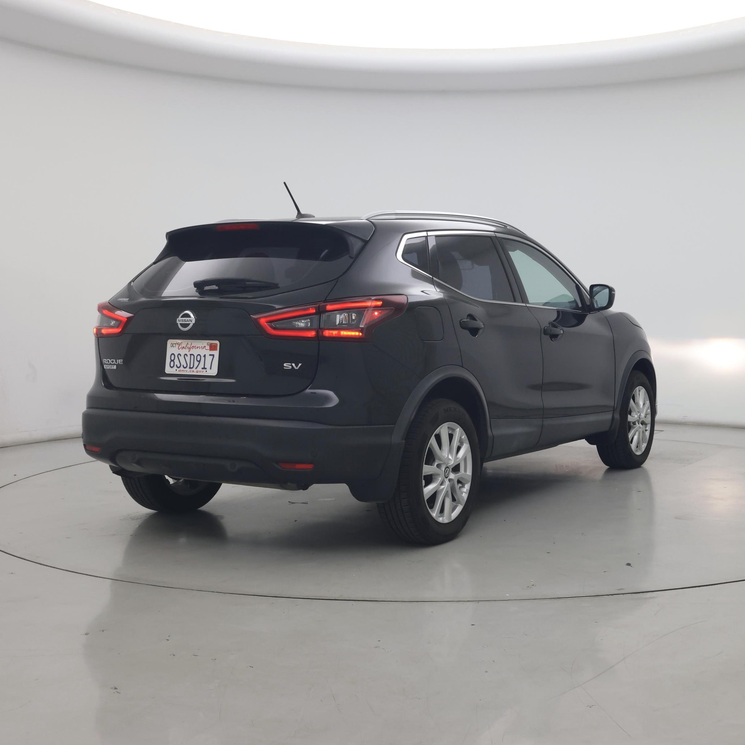 Thumbnail: 2020 Nissan Rogue Sport - 8