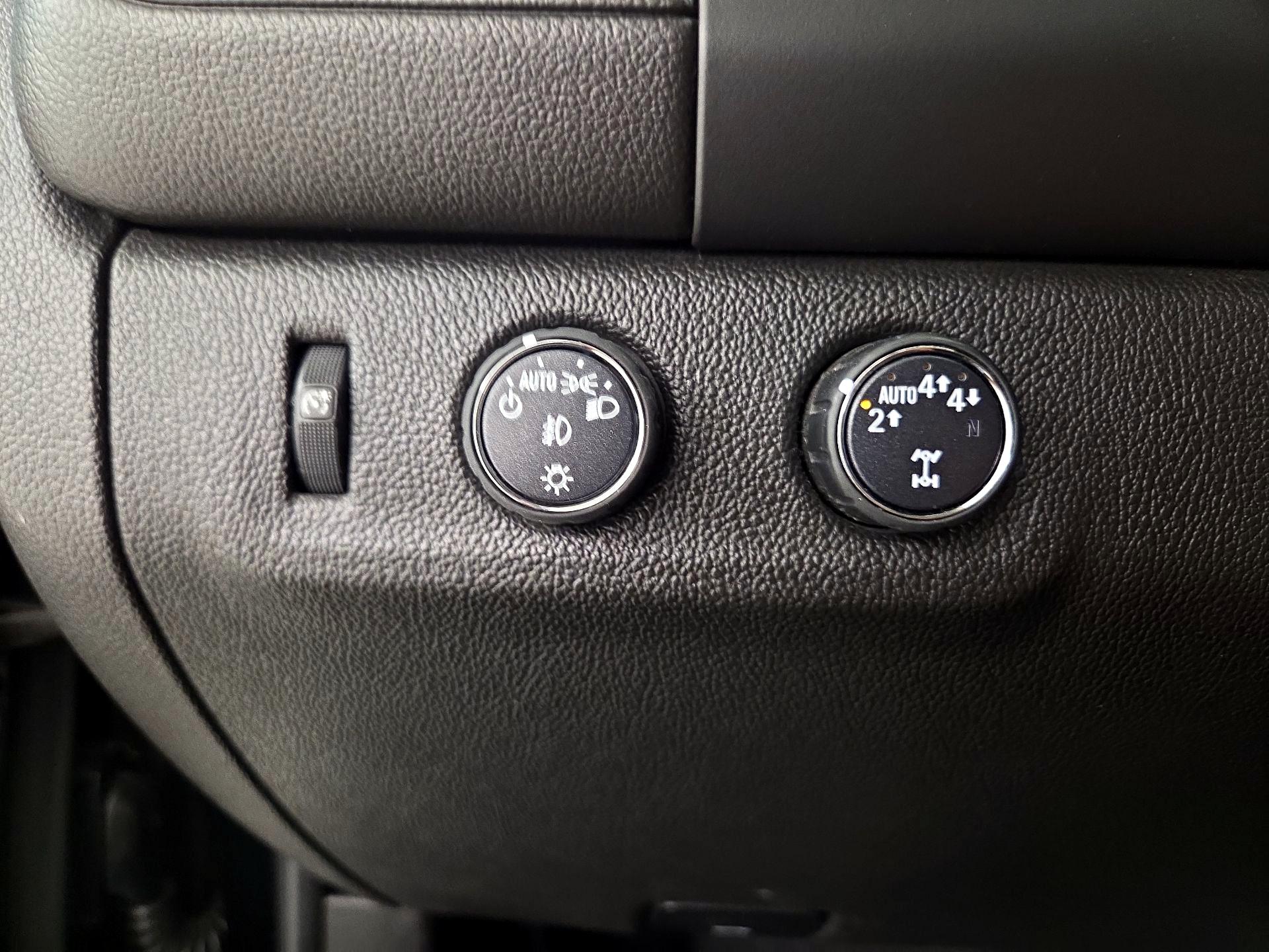 Thumbnail: 2018 GMC Canyon - 13