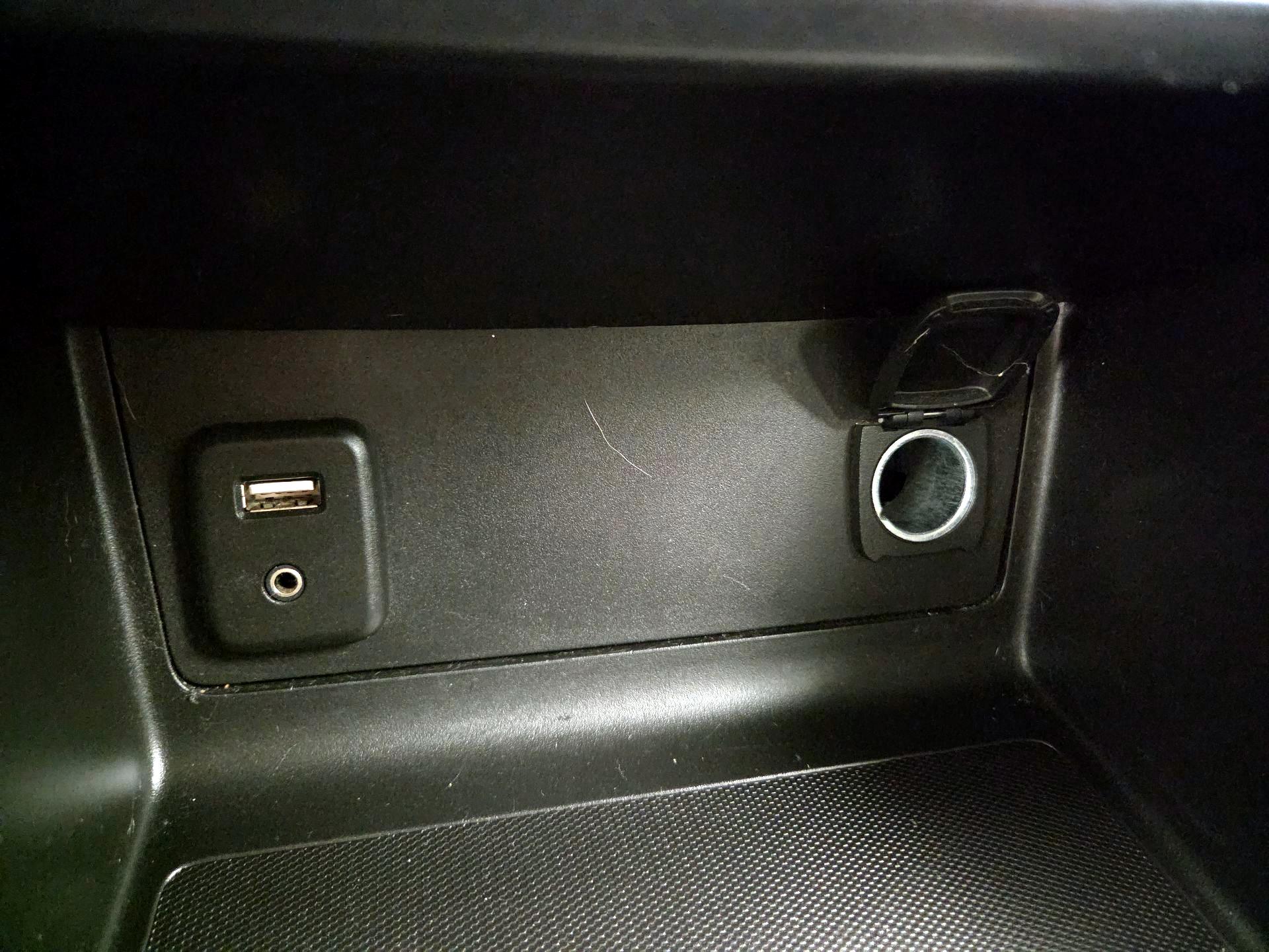 Thumbnail: 2018 GMC Canyon - 19