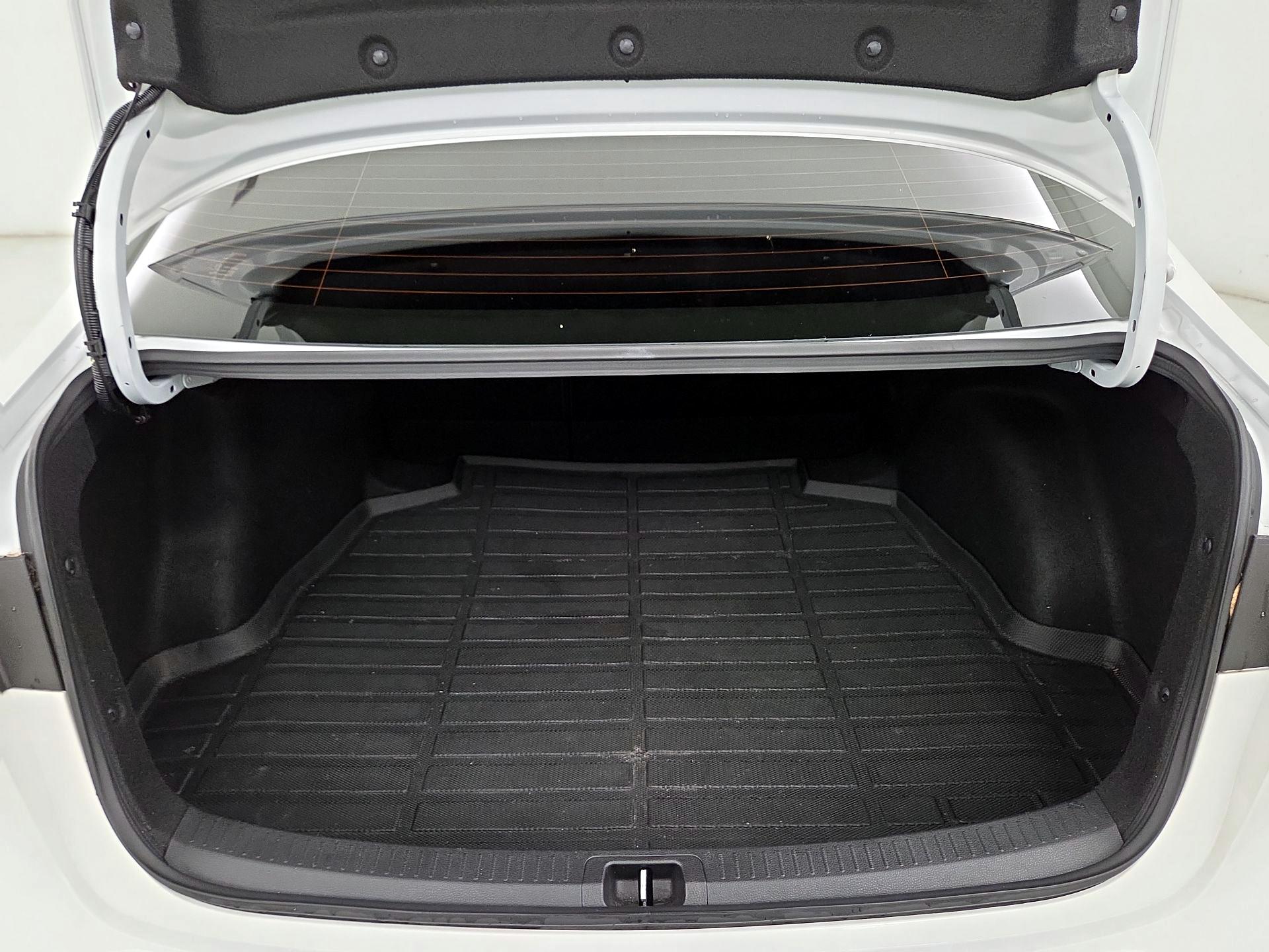 Thumbnail: 2023 Toyota Corolla - 20