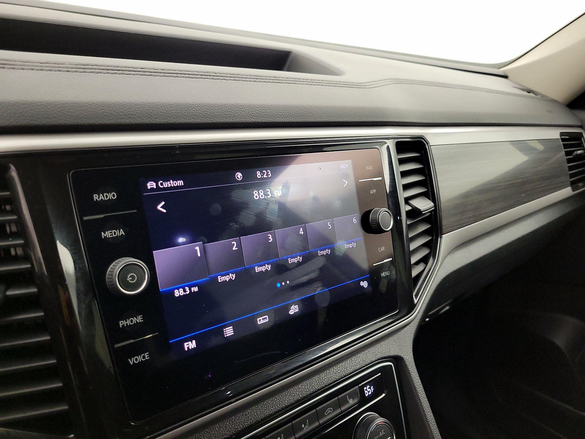 Thumbnail: 2021 Volkswagen Atlas - 15