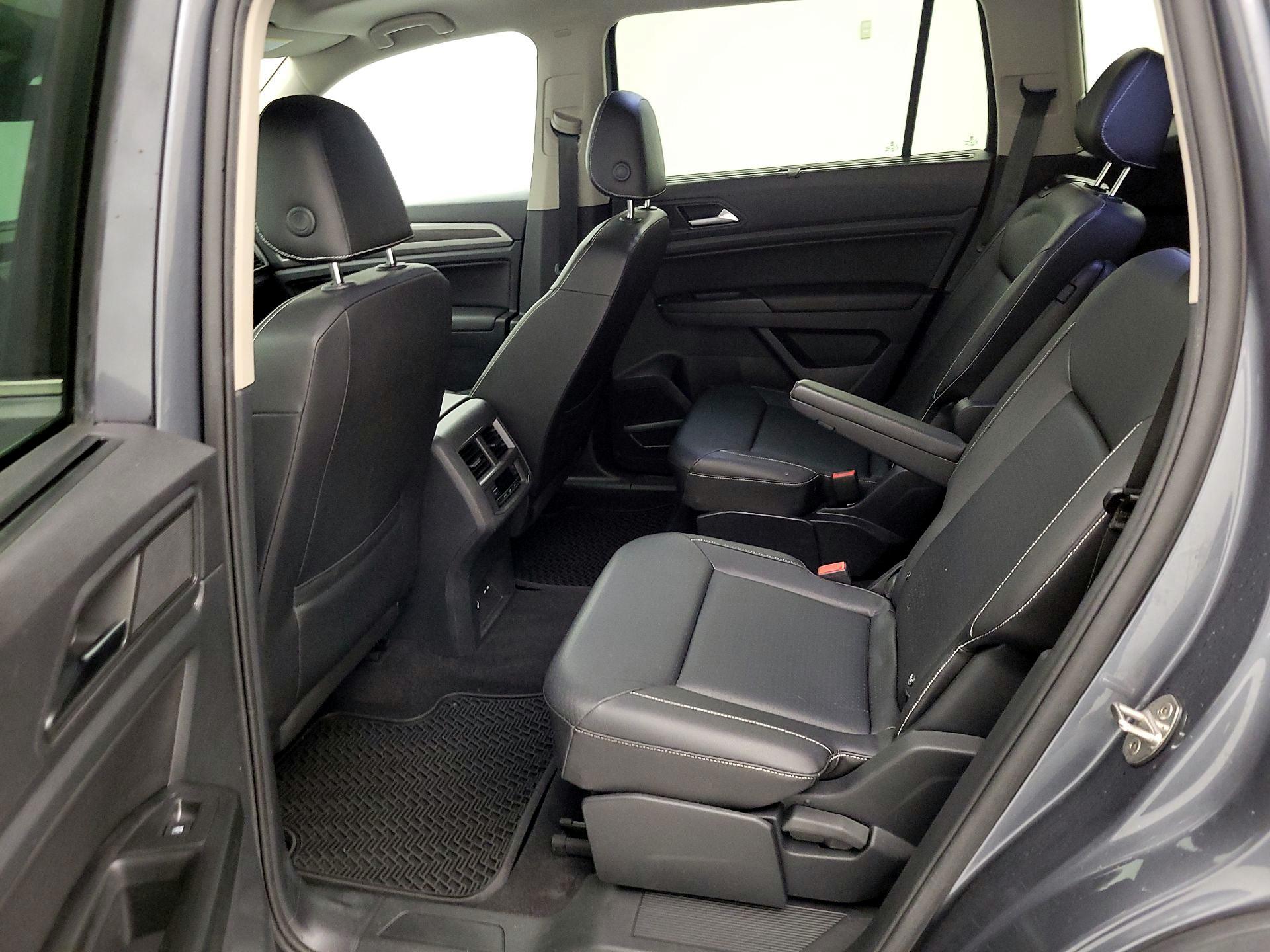 Thumbnail: 2021 Volkswagen Atlas - 18