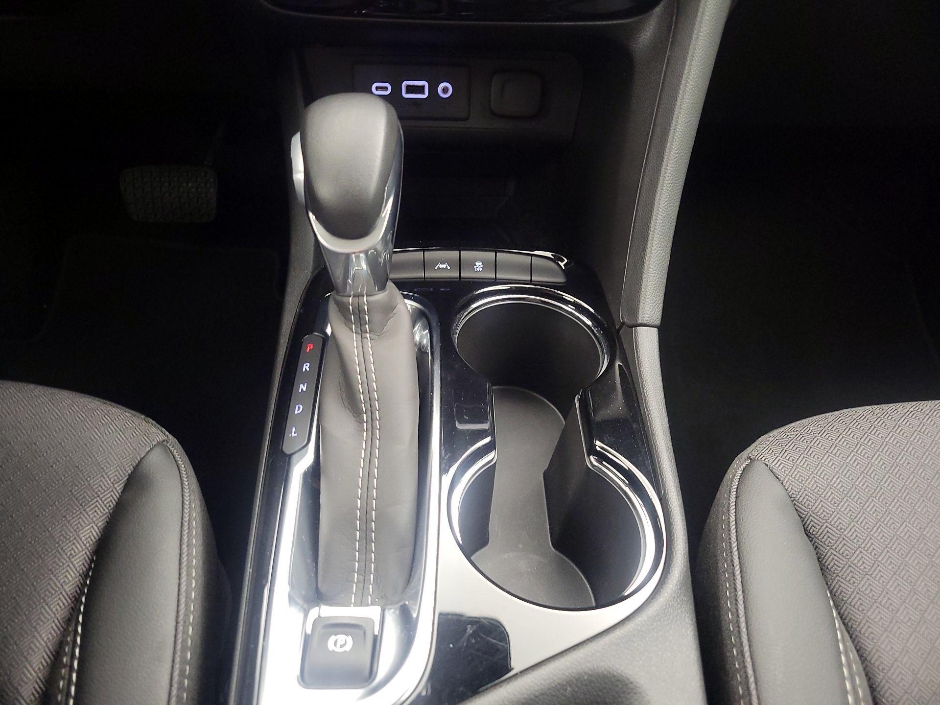 Thumbnail: 2022 Buick Encore GX - 18