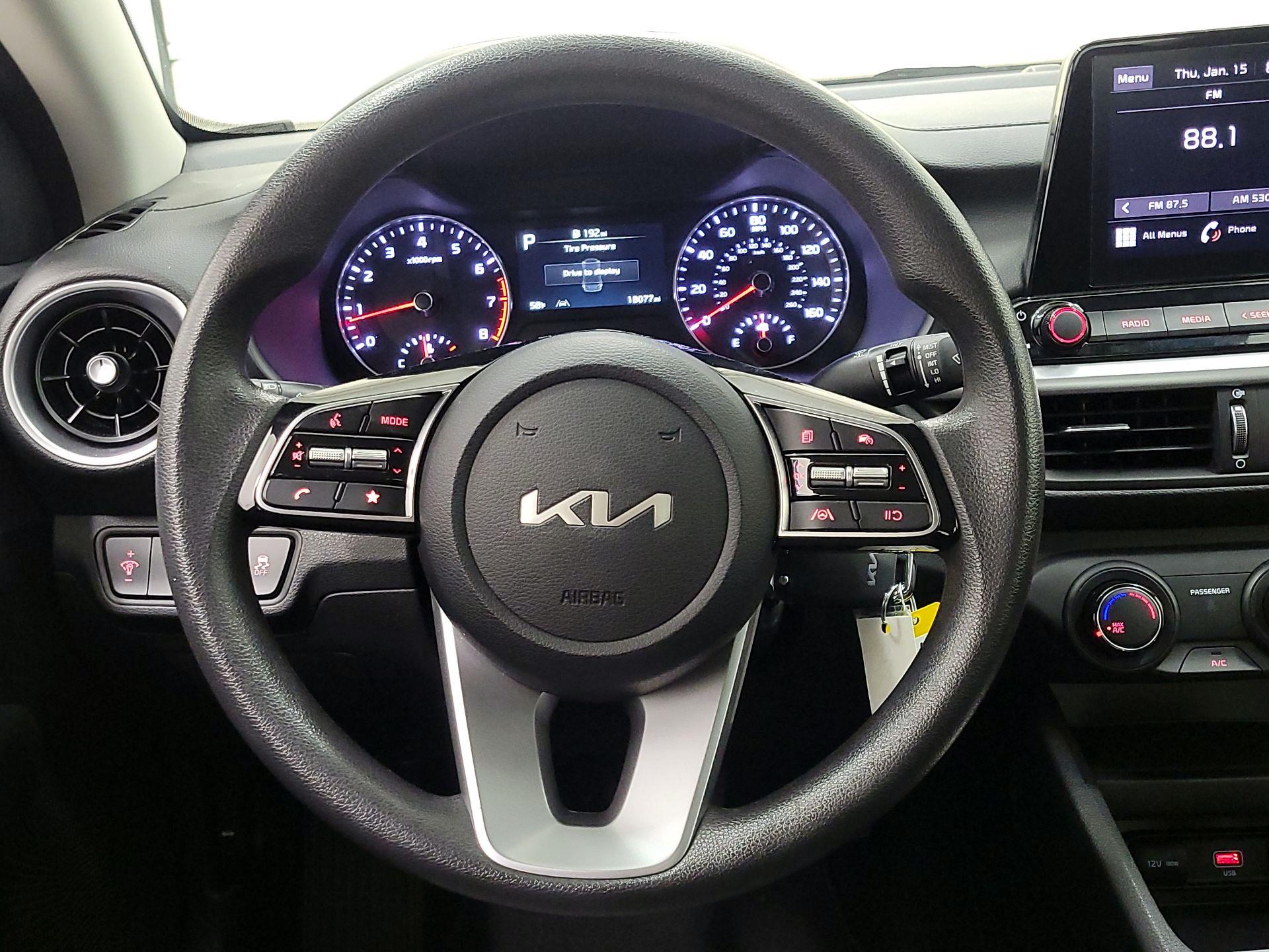 Thumbnail: 2024 Kia Forte - 10