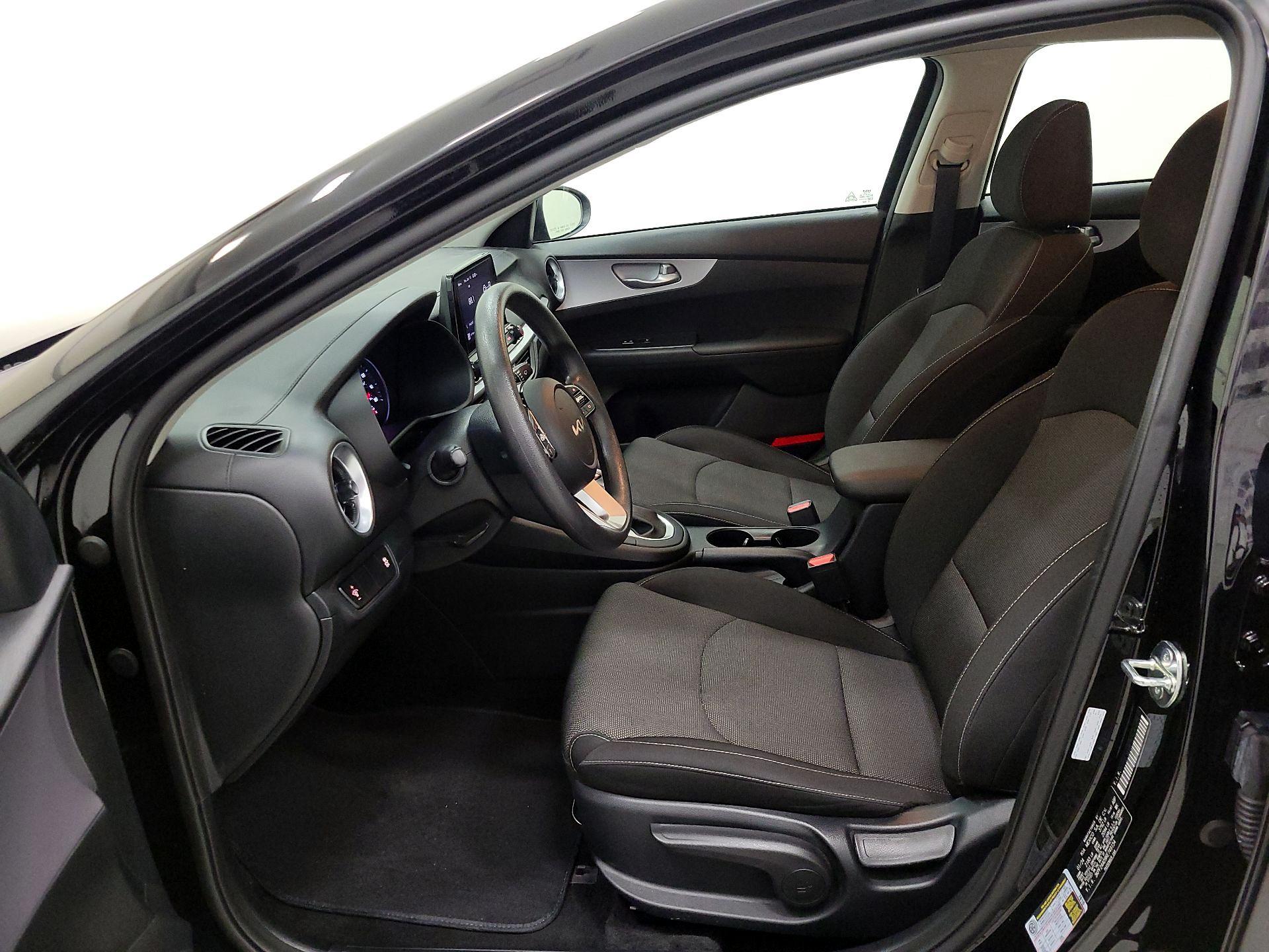 Thumbnail: 2024 Kia Forte - 11