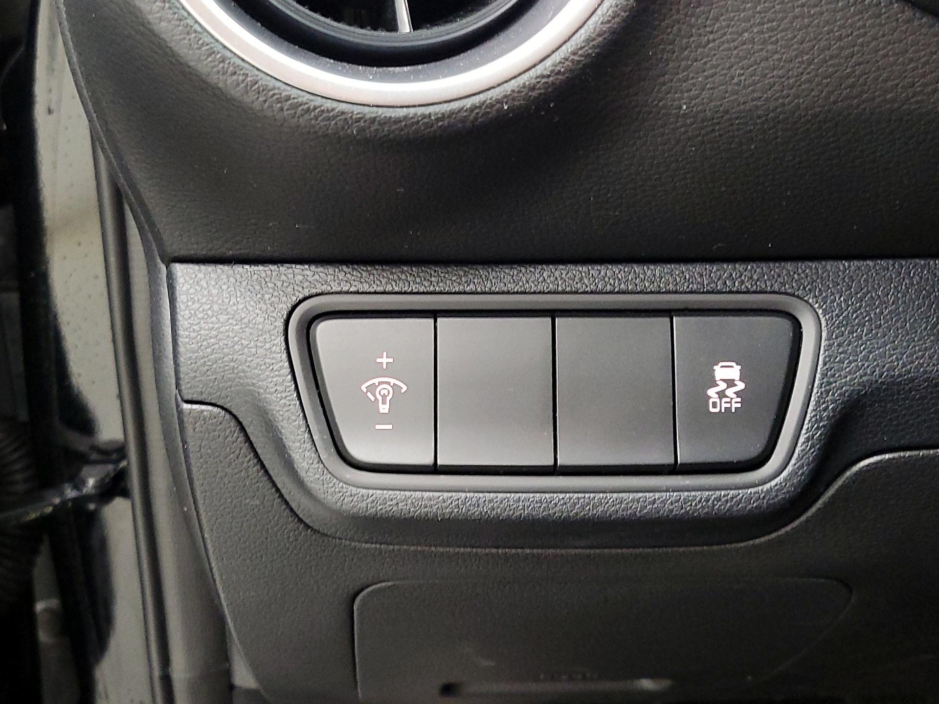 Thumbnail: 2024 Kia Forte - 13