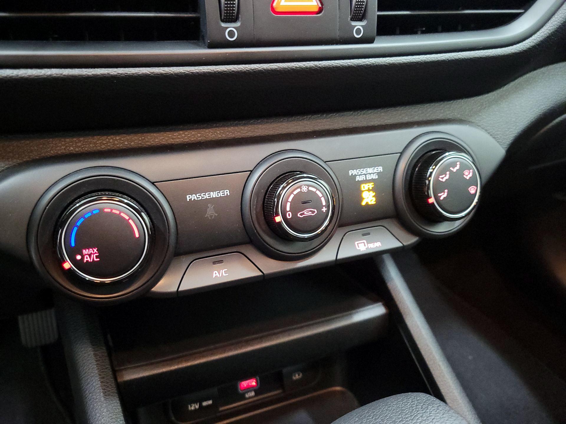 Thumbnail: 2024 Kia Forte - 16