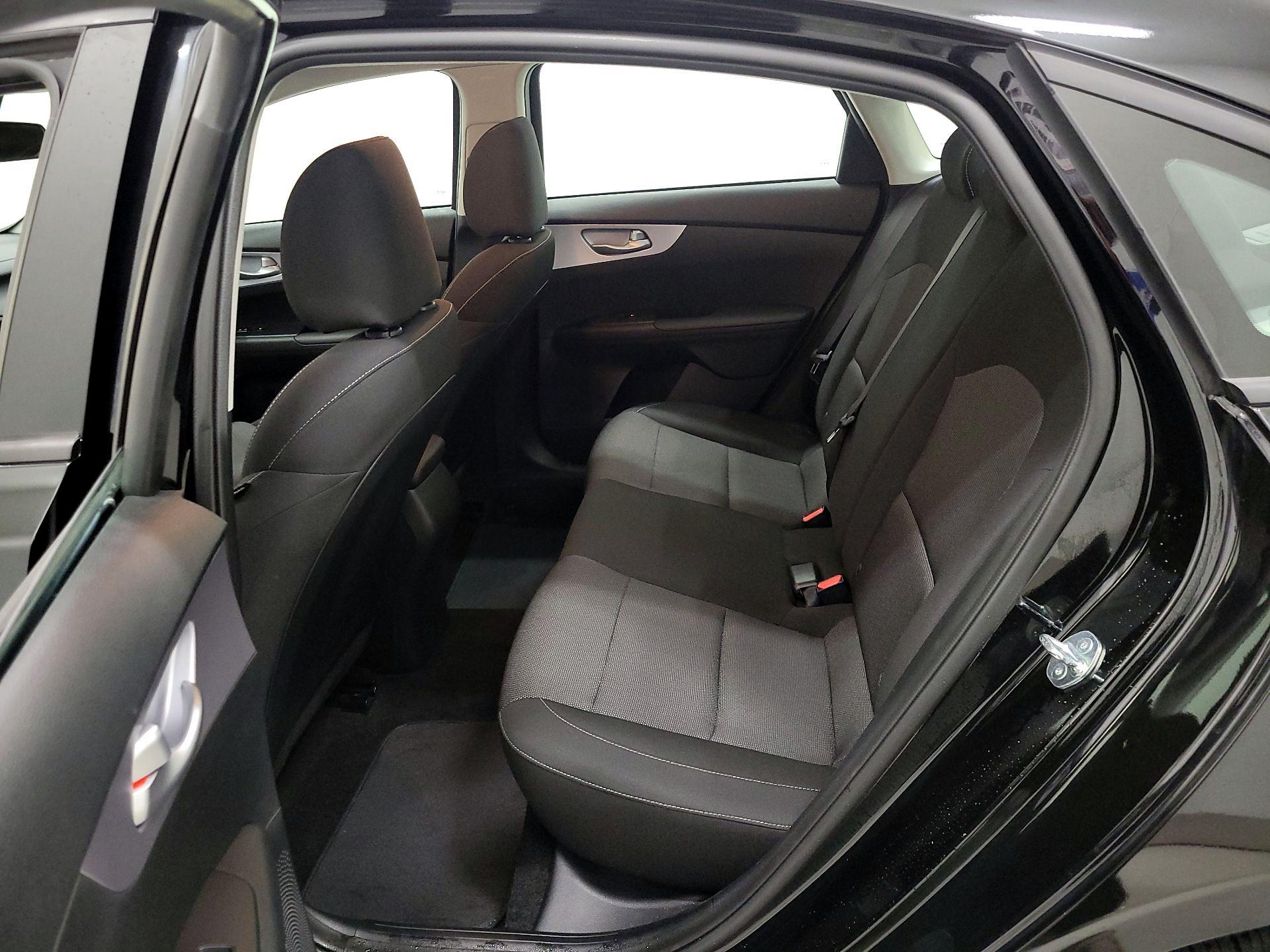 Thumbnail: 2024 Kia Forte - 19