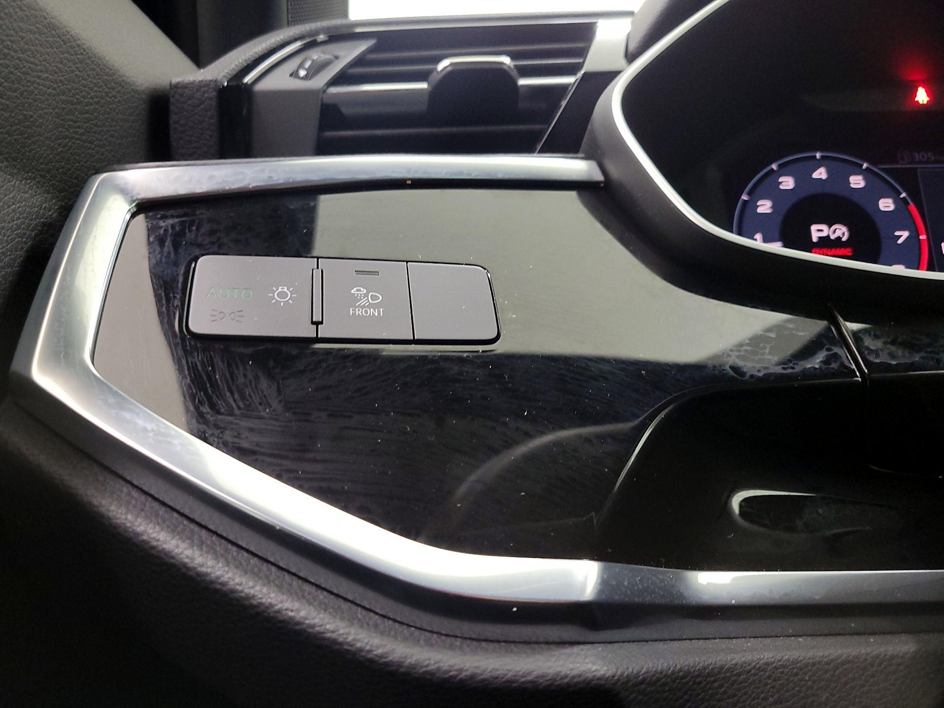 Thumbnail: 2021 Audi Q3 - 13