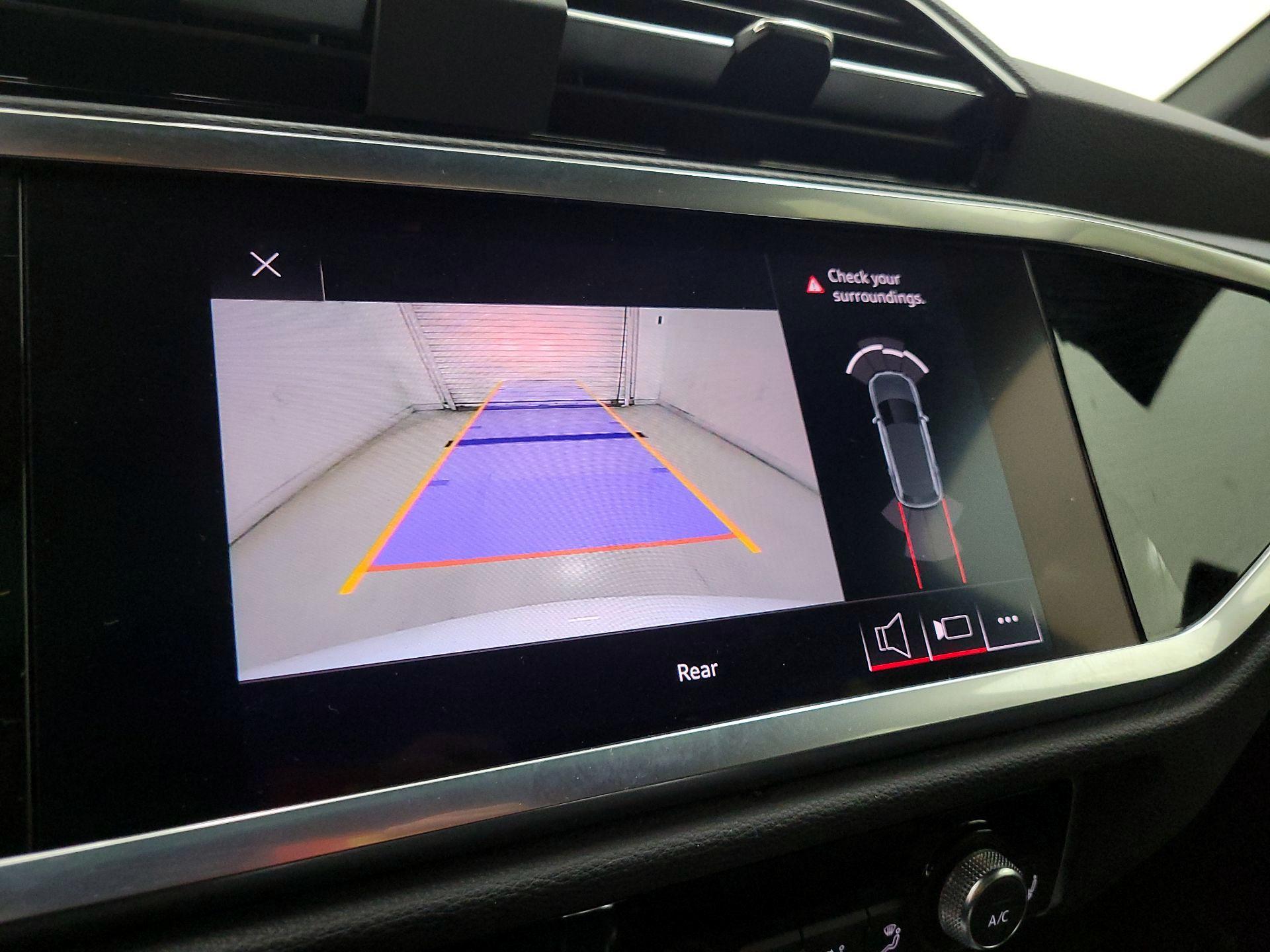 Thumbnail: 2021 Audi Q3 - 14