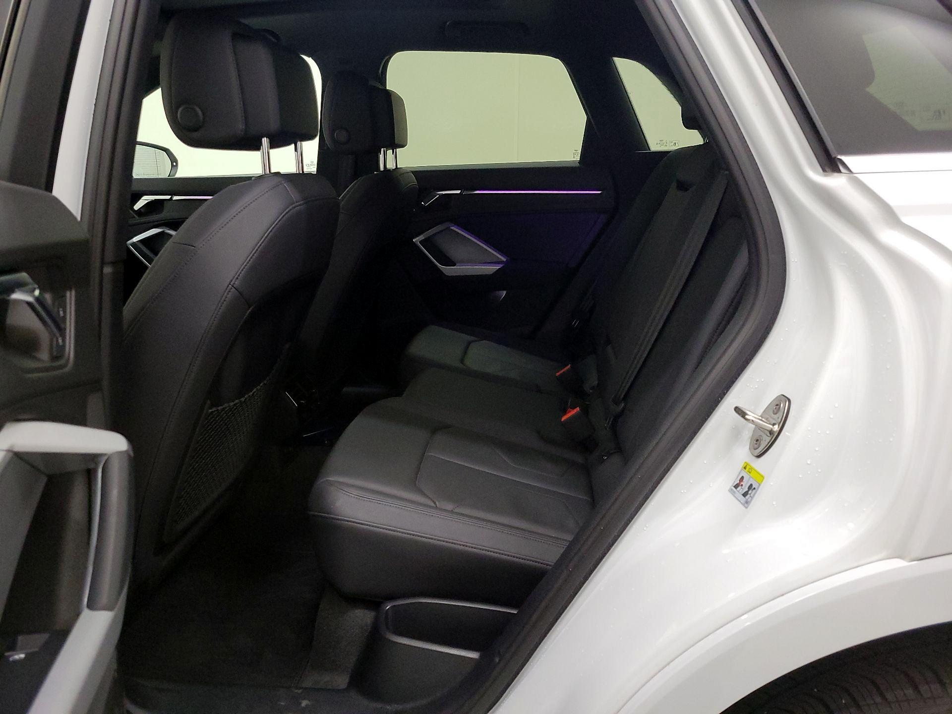 Thumbnail: 2021 Audi Q3 - 20