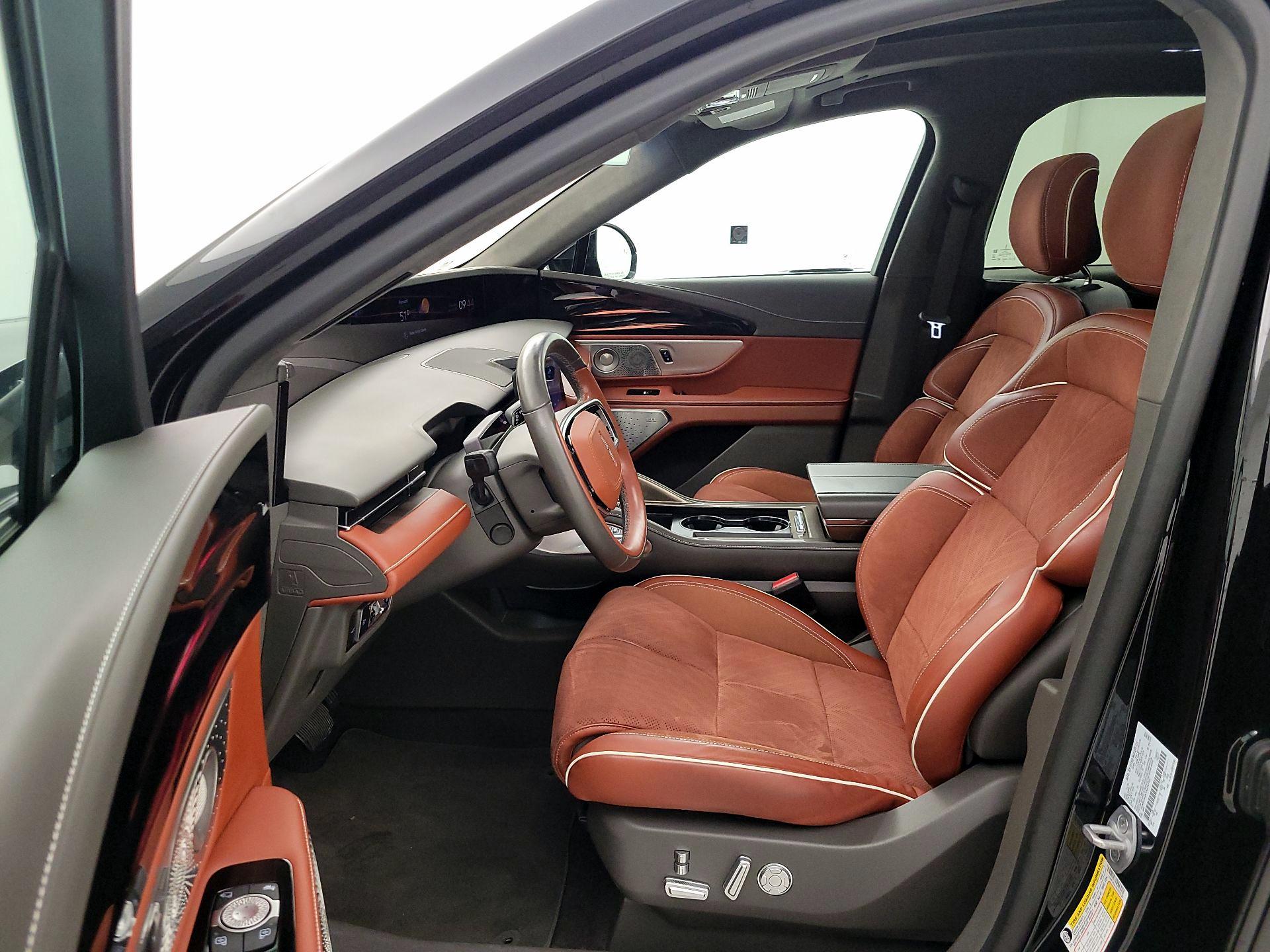 Thumbnail: 2024 Lincoln Nautilus - 11