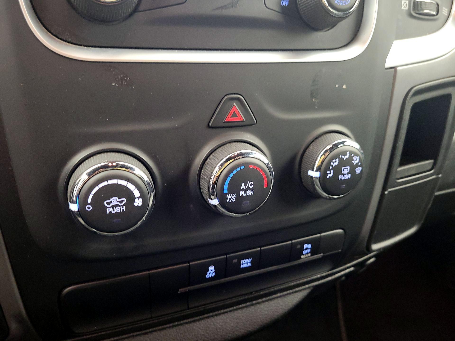 Thumbnail: 2024 RAM 1500 Classic - 14