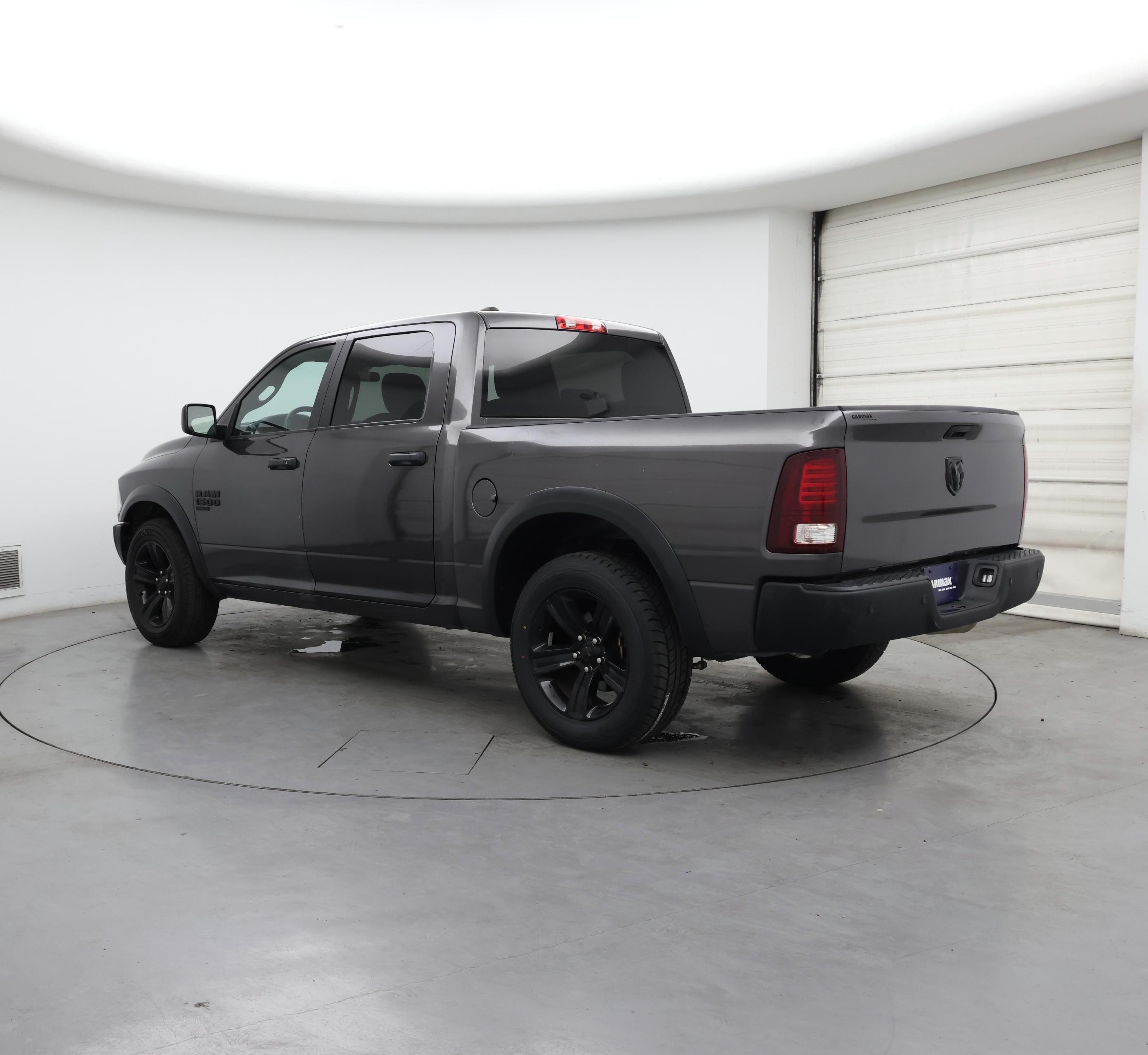 Thumbnail: 2024 RAM 1500 Classic - 2