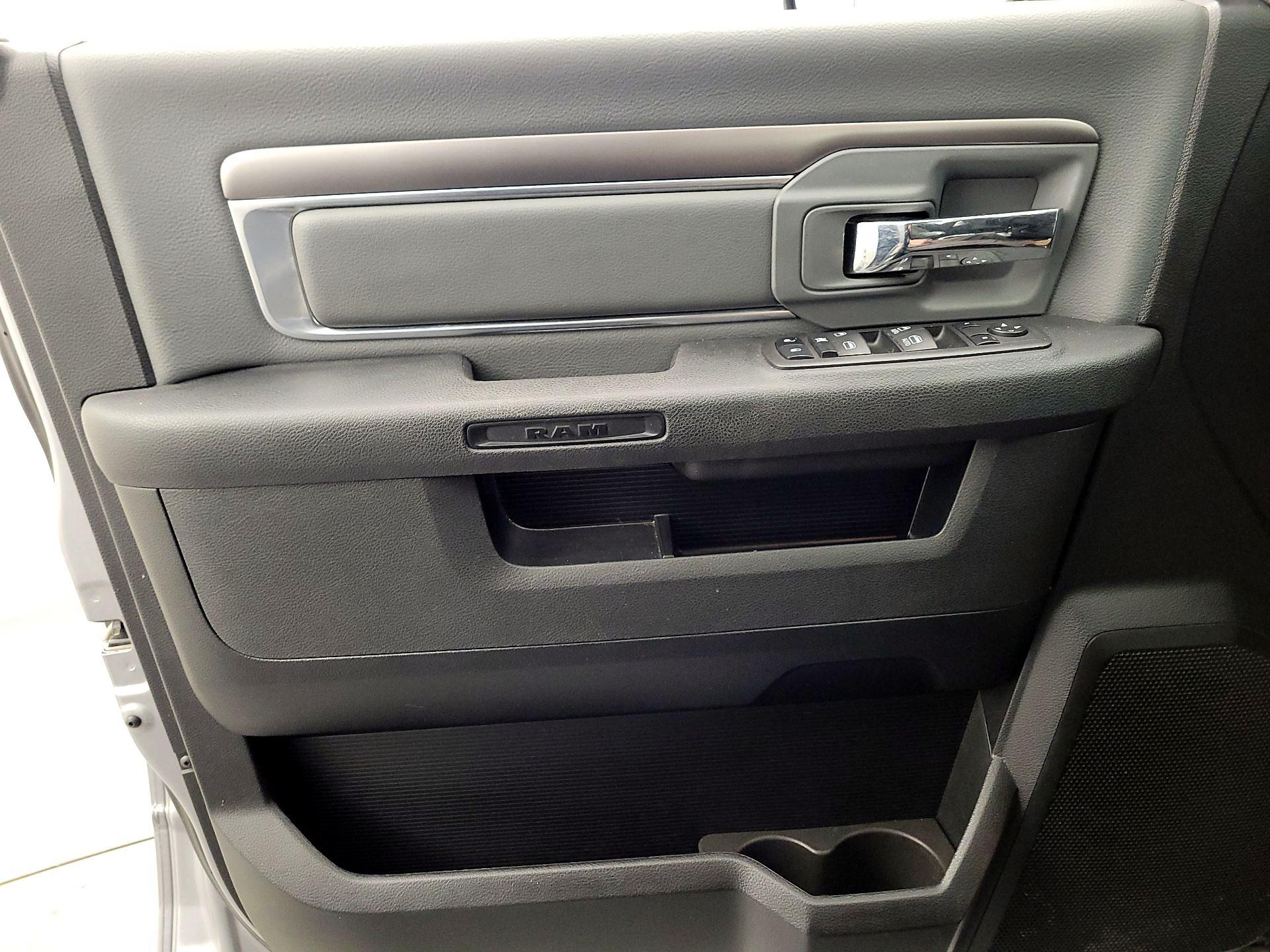 Thumbnail: 2023 RAM 1500 Classic - 12