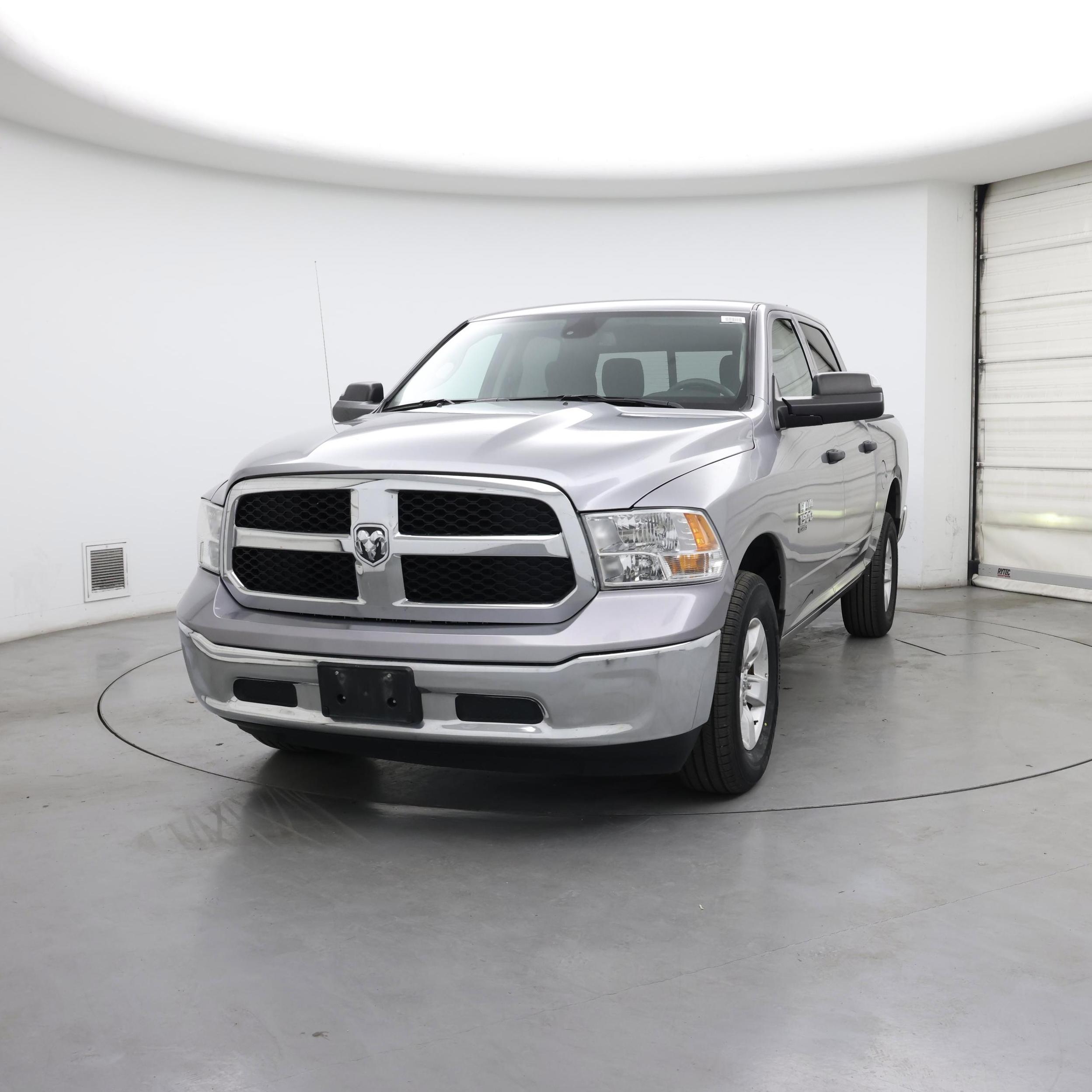 Thumbnail: 2023 RAM 1500 Classic - 4