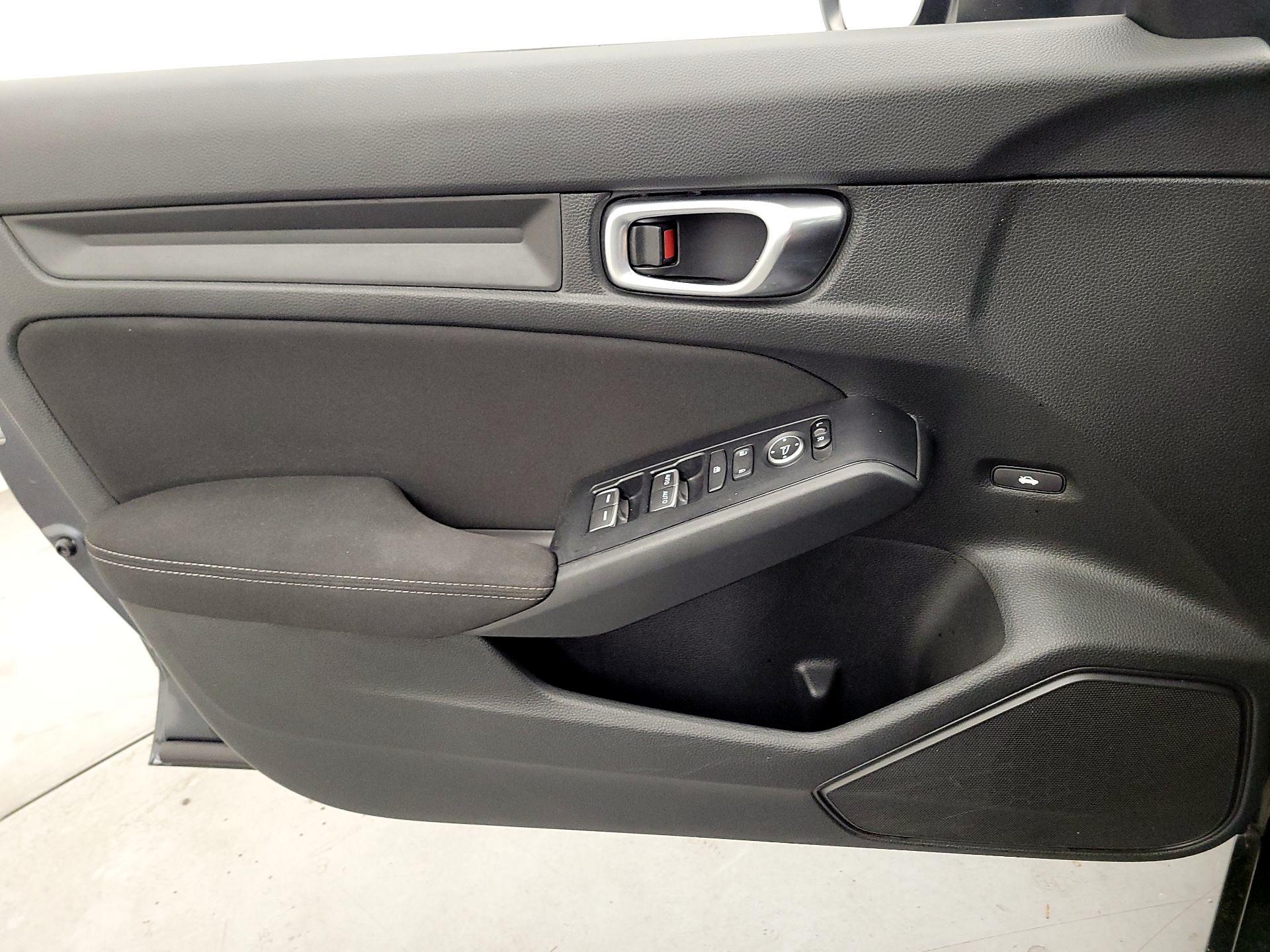 Thumbnail: 2023 Honda Civic - 12