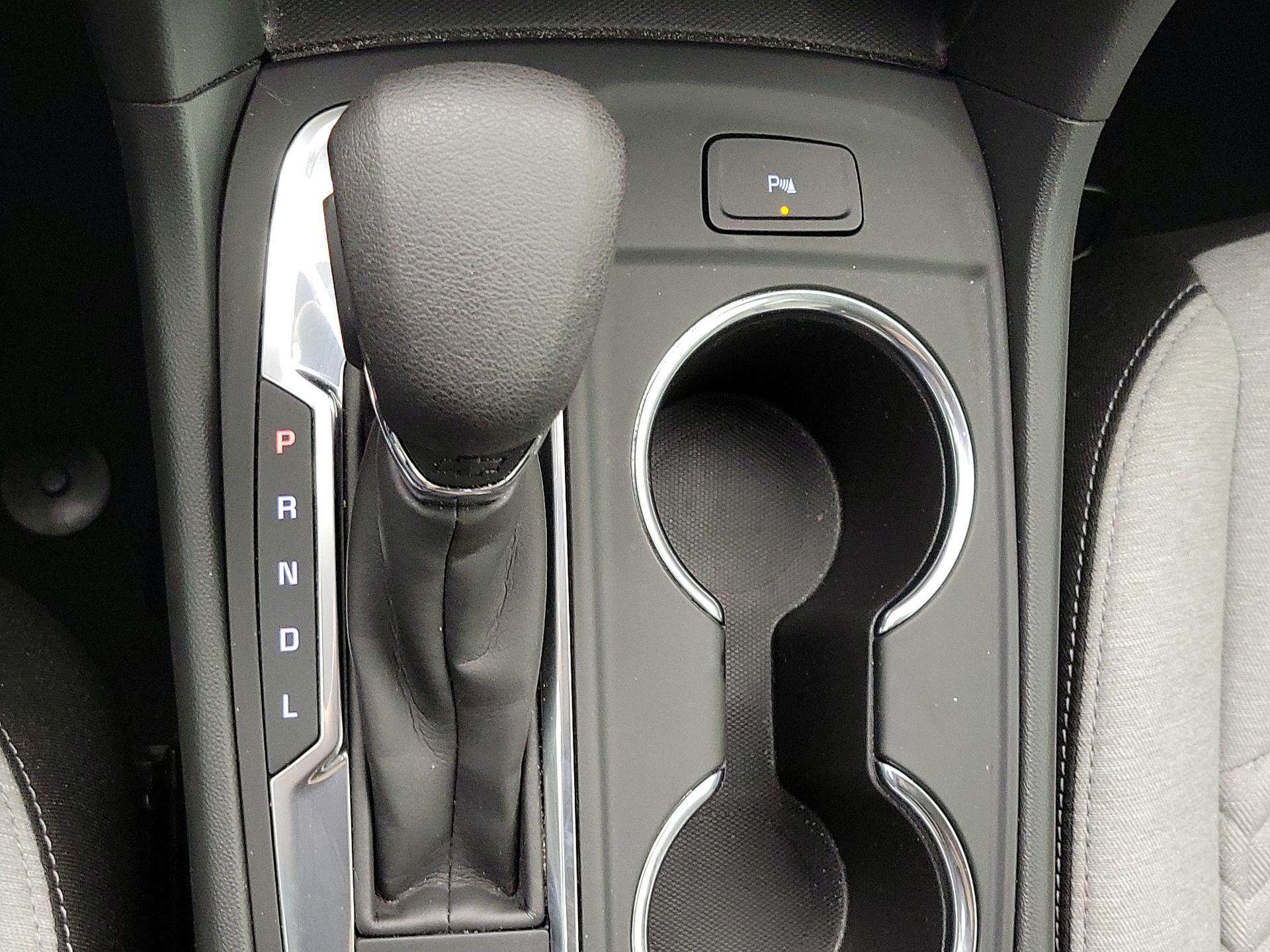 Thumbnail: 2022 Chevrolet Equinox - 18