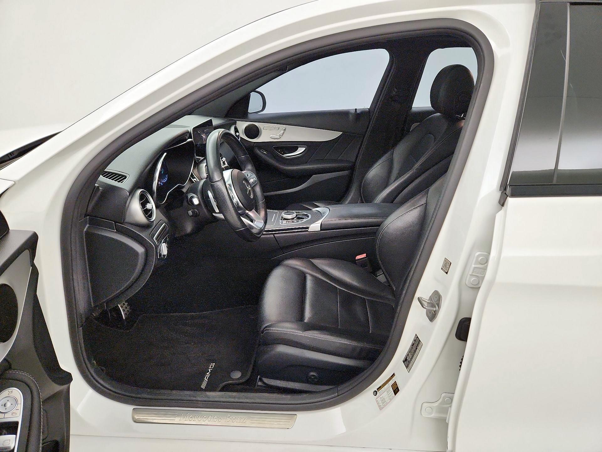 Thumbnail: 2020 Mercedes-Benz C-Class - 9