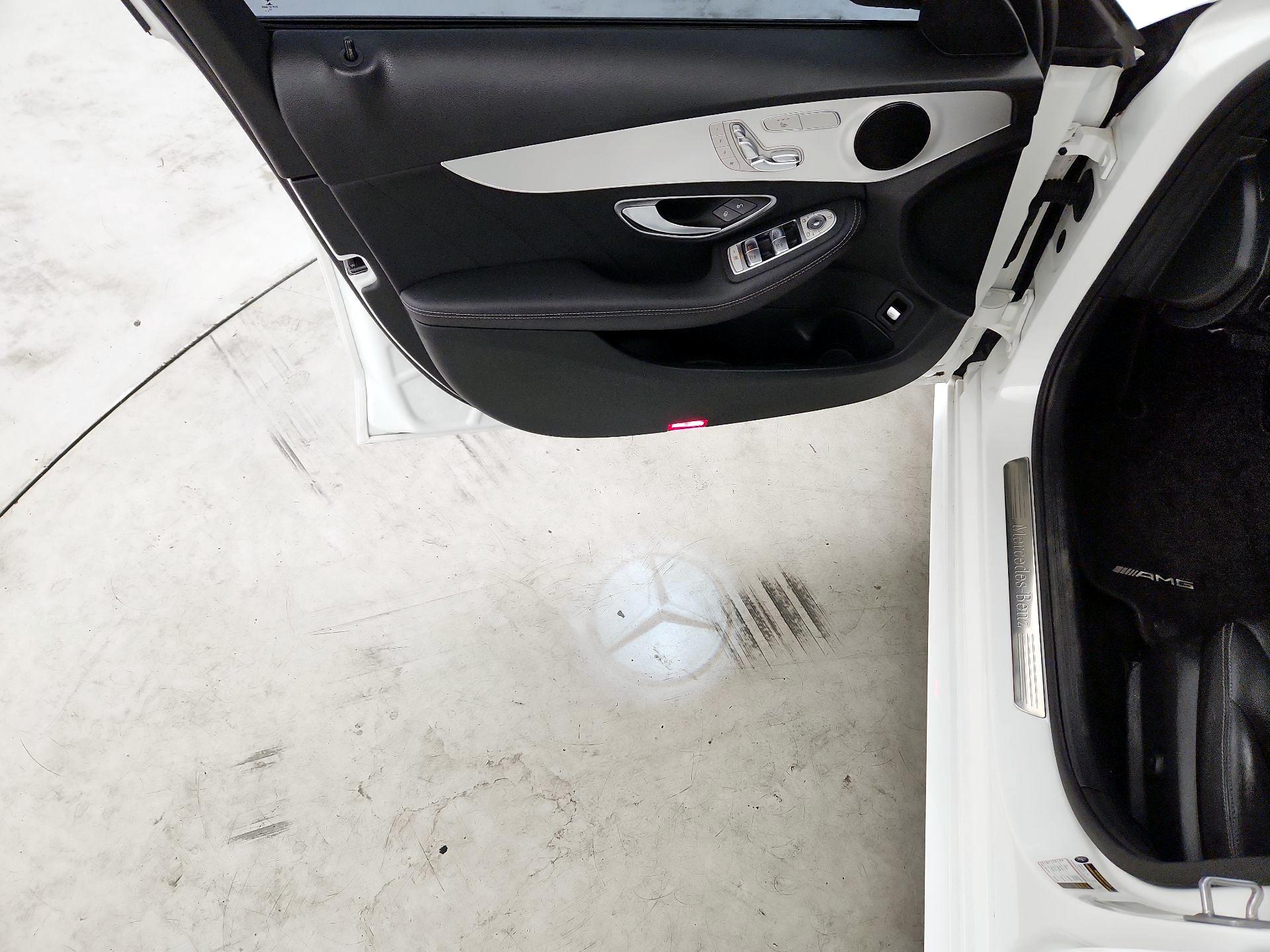 Thumbnail: 2020 Mercedes-Benz C-Class - 10