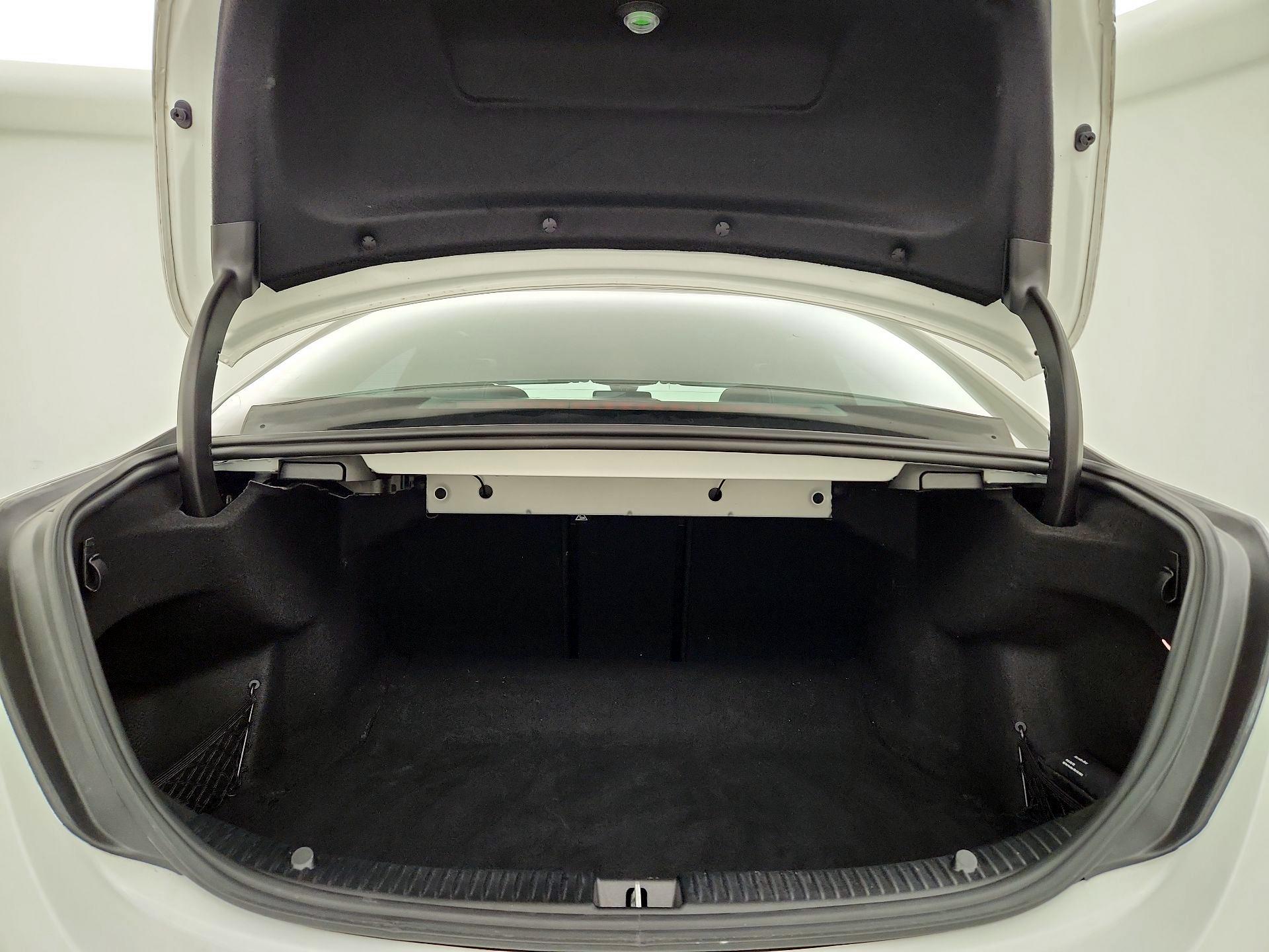 Thumbnail: 2020 Mercedes-Benz C-Class - 19