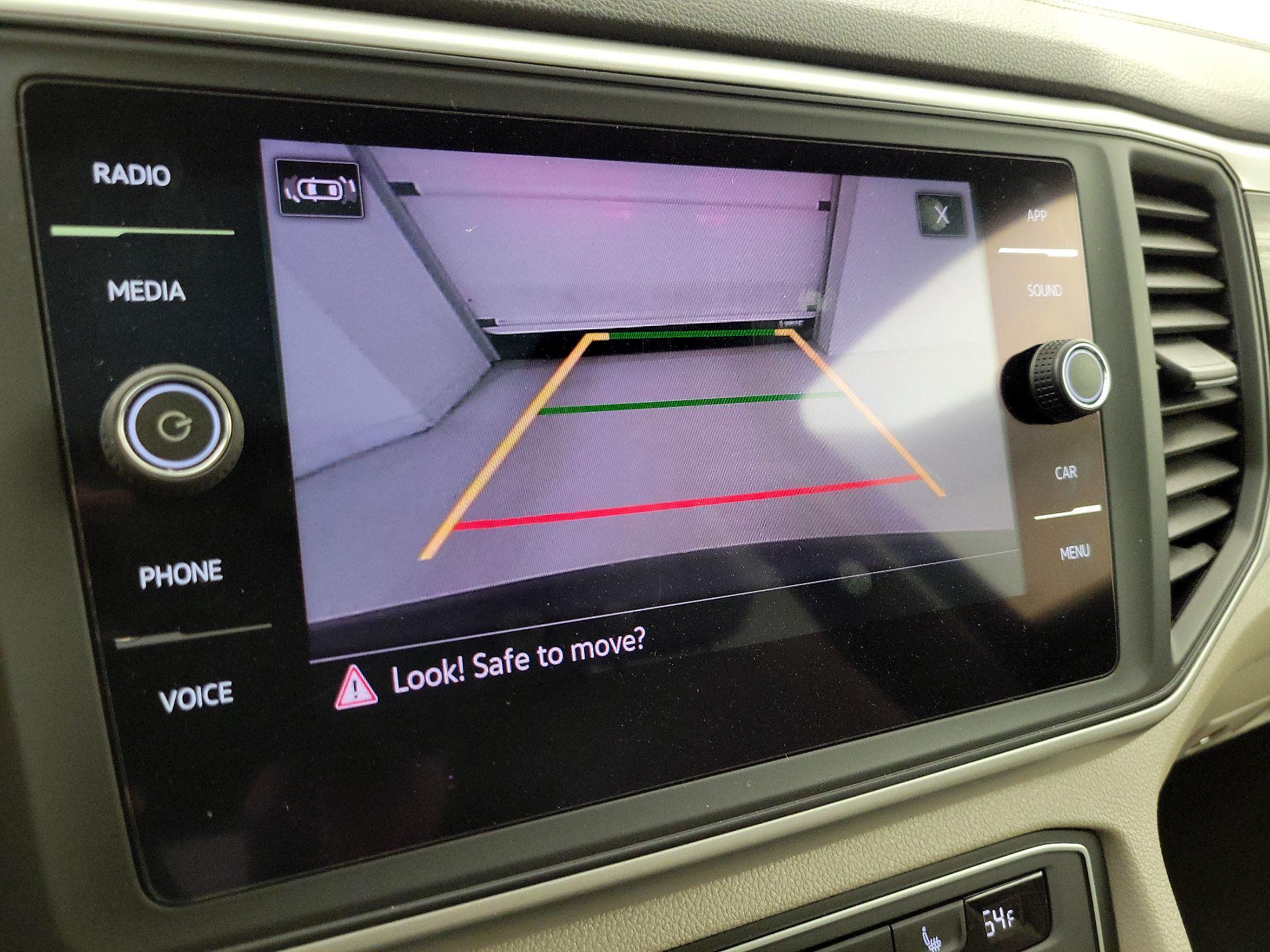 Thumbnail: 2021 Volkswagen Atlas - 14