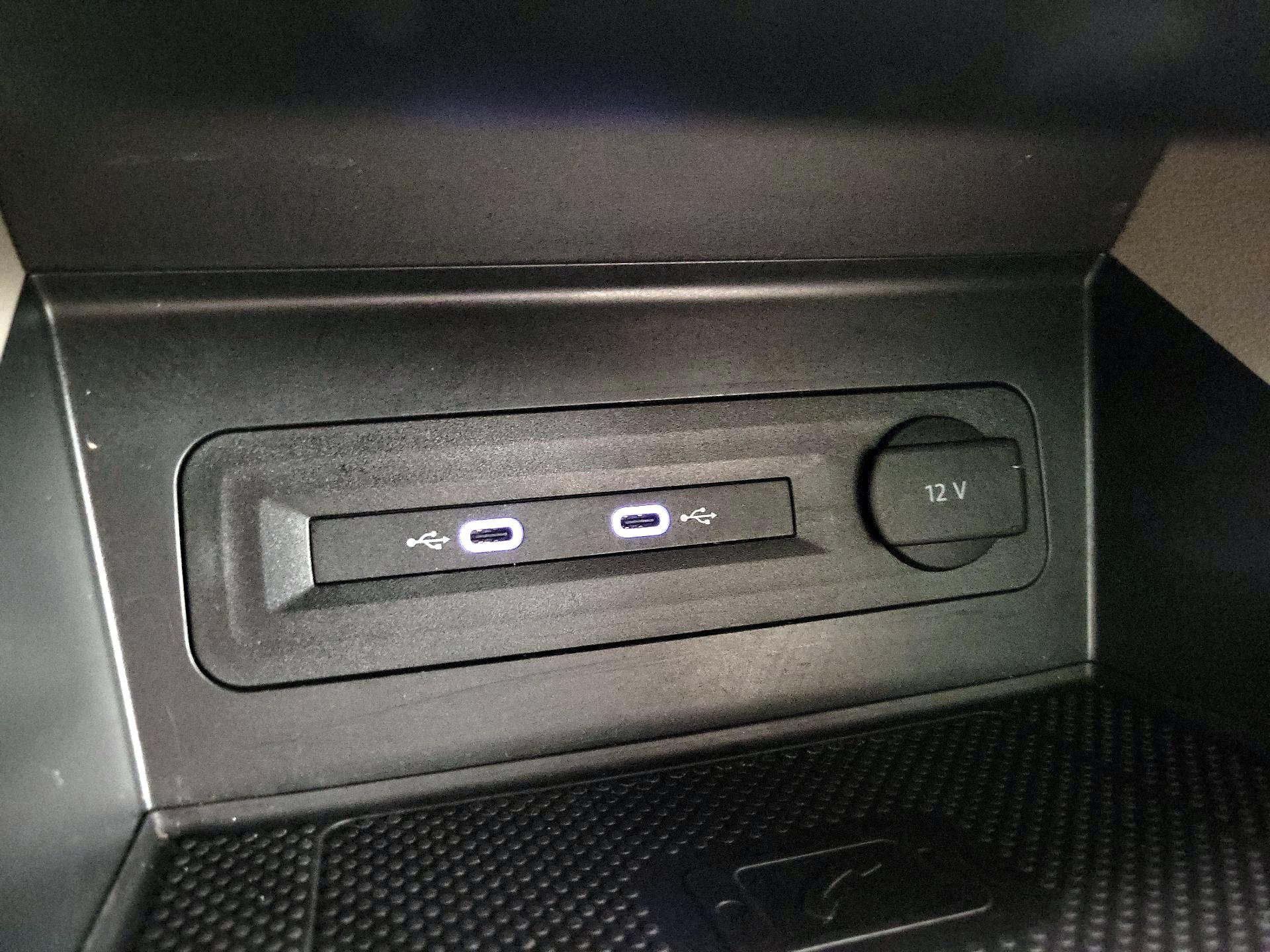 Thumbnail: 2021 Volkswagen Atlas - 18