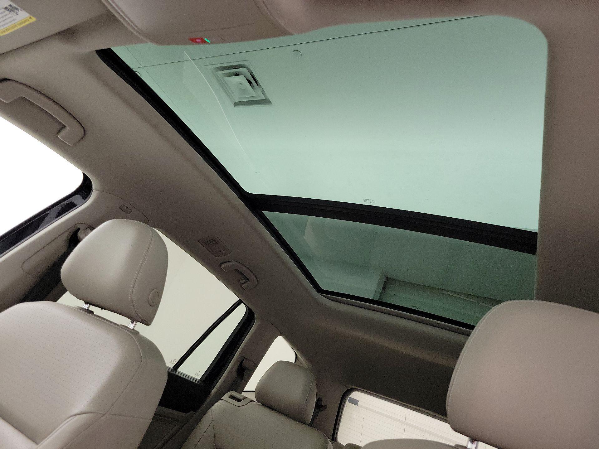 Thumbnail: 2021 Volkswagen Atlas - 19