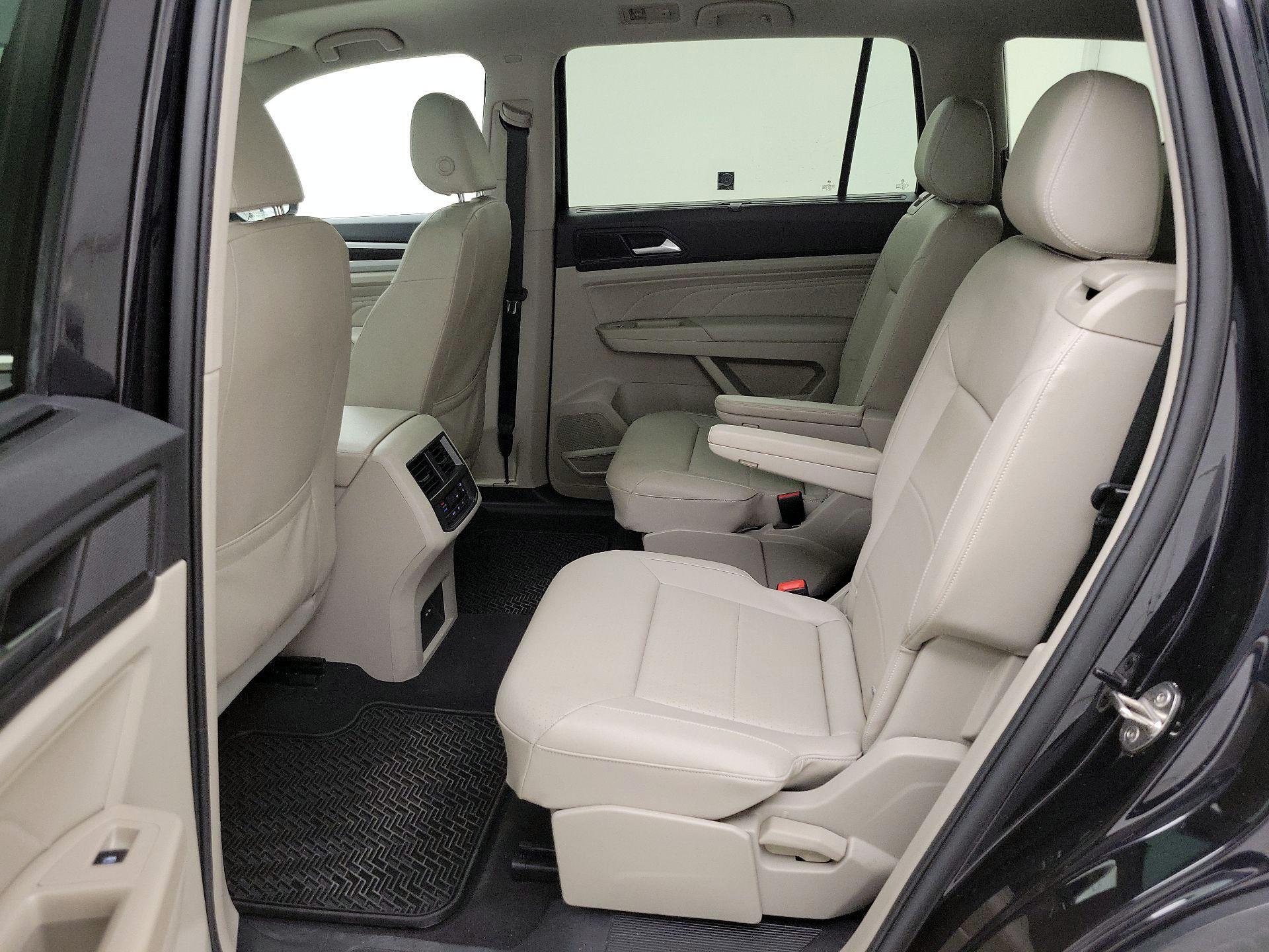 Thumbnail: 2021 Volkswagen Atlas - 20