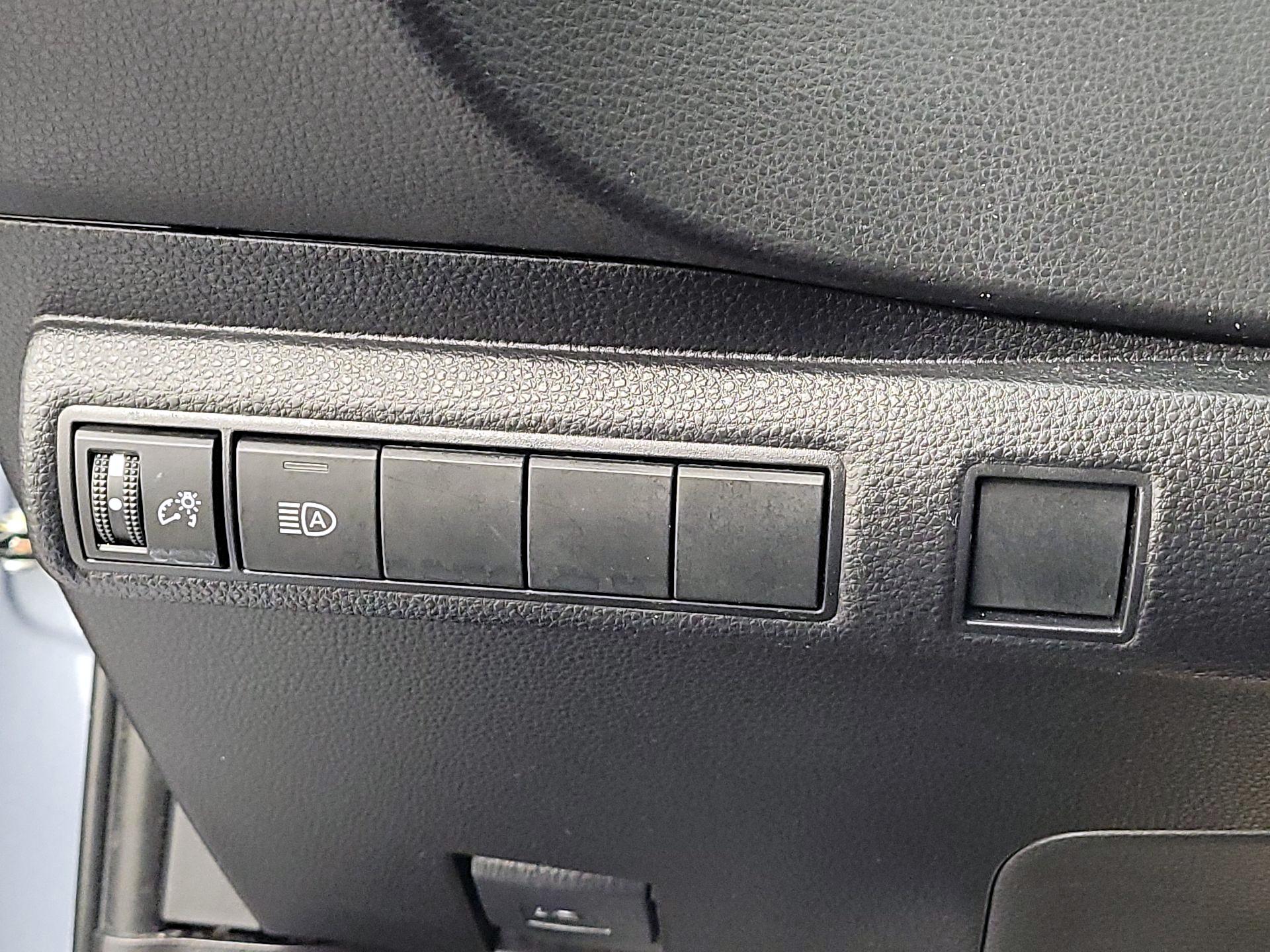 Thumbnail: 2023 Toyota Corolla - 13