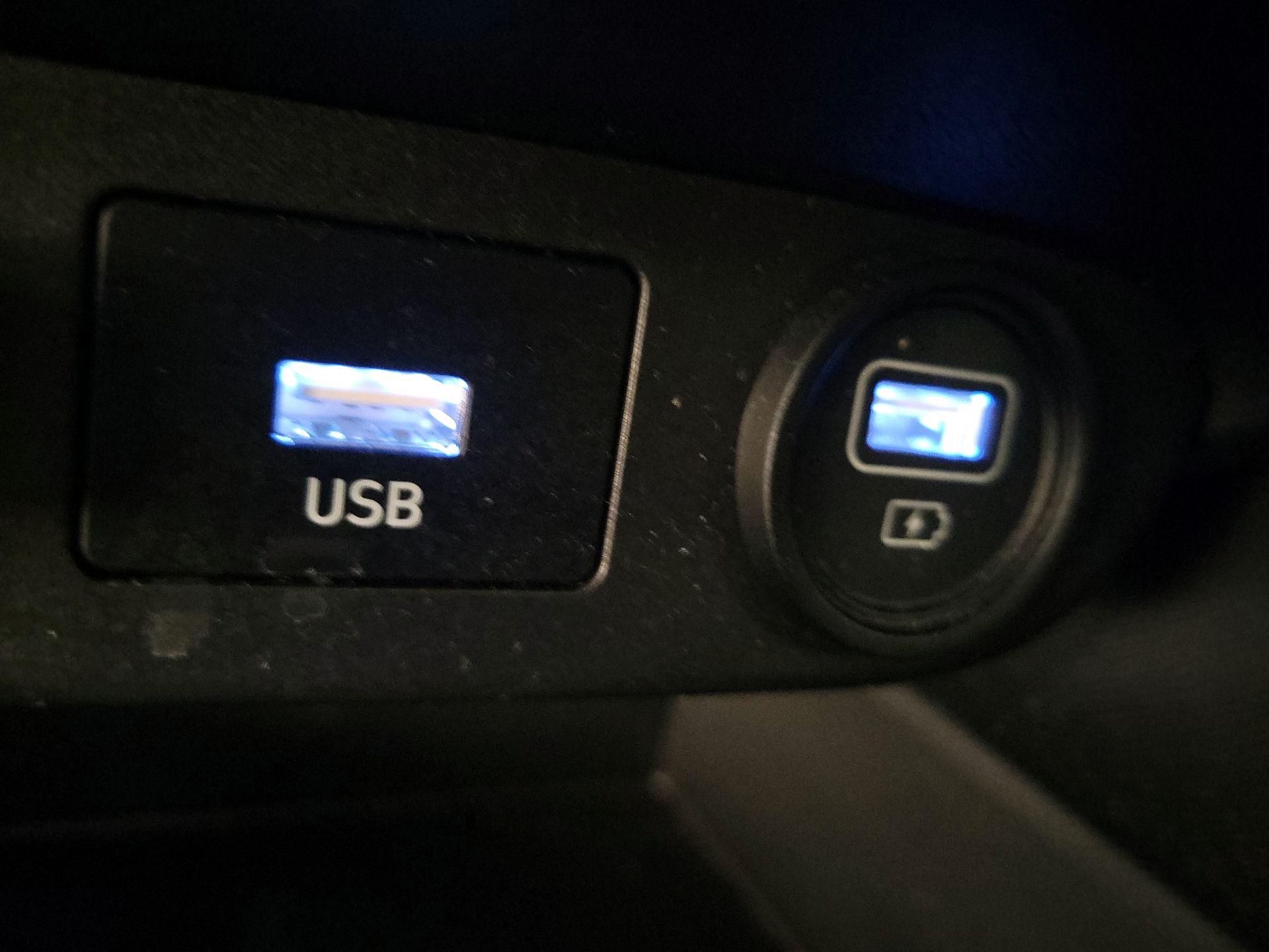 Thumbnail: 2021 Hyundai Elantra - 18