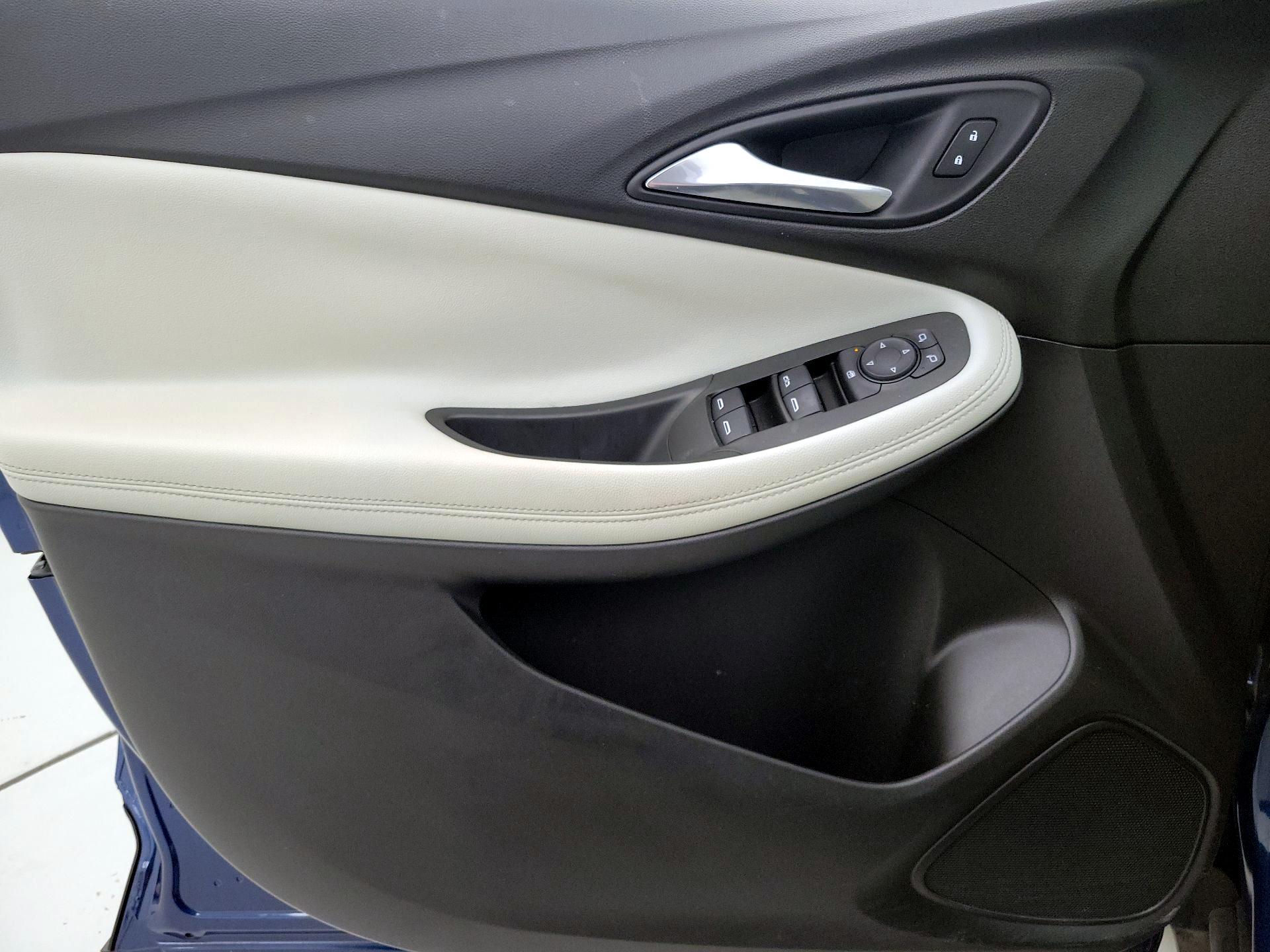 Thumbnail: 2020 Buick Encore GX - 12