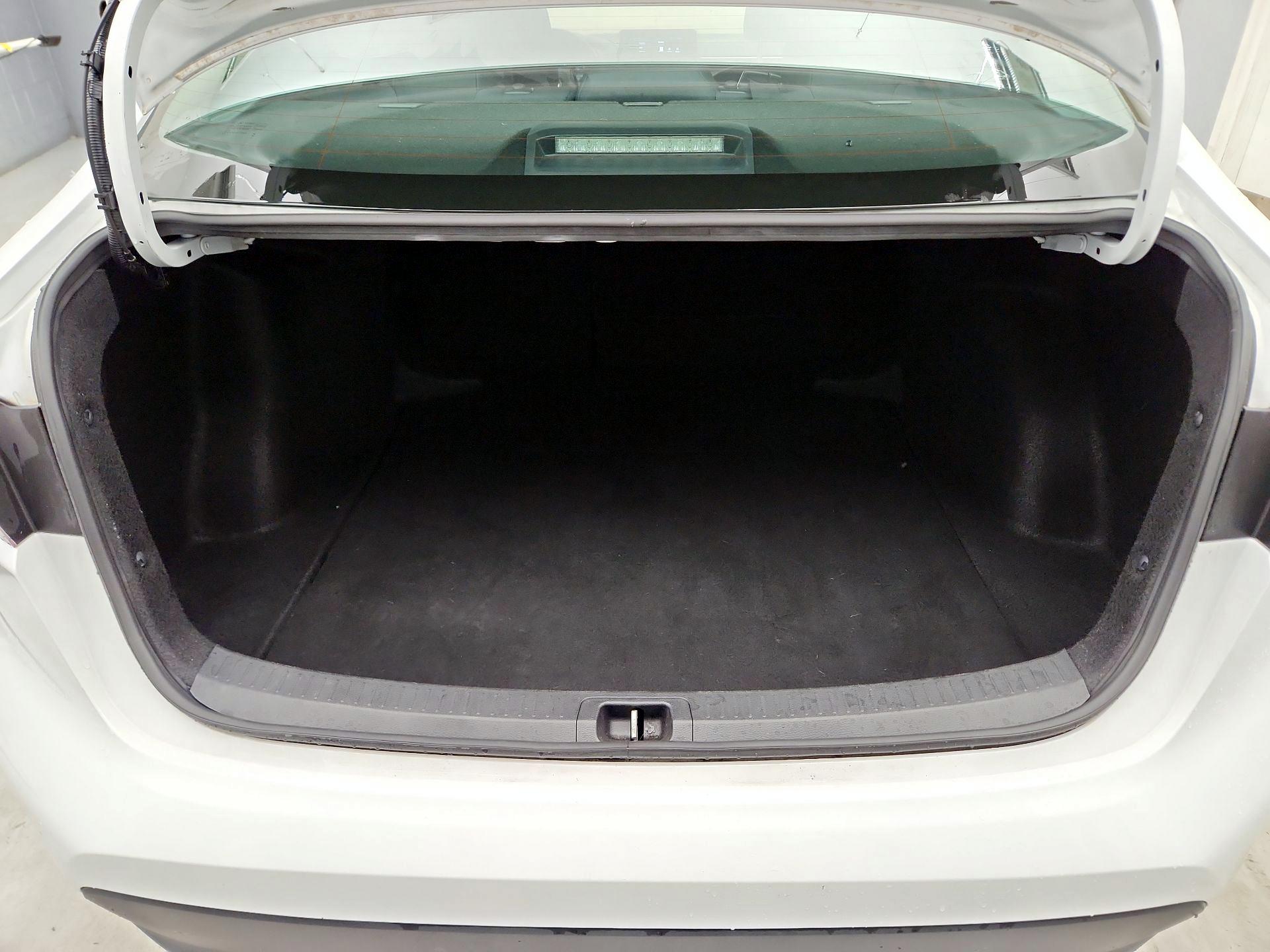 Thumbnail: 2023 Toyota Corolla - 20