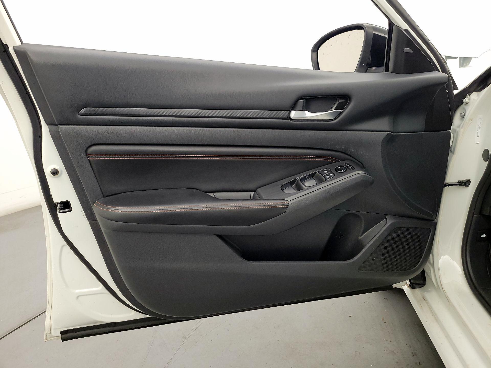 Thumbnail: 2022 Nissan Altima - 12