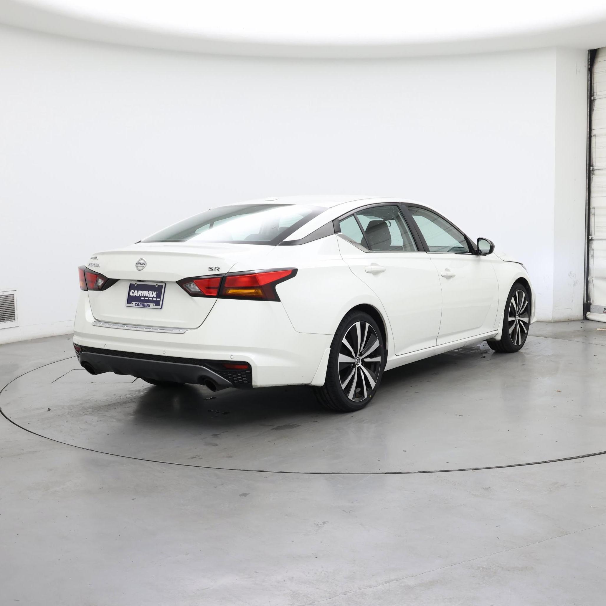 Thumbnail: 2022 Nissan Altima - 8