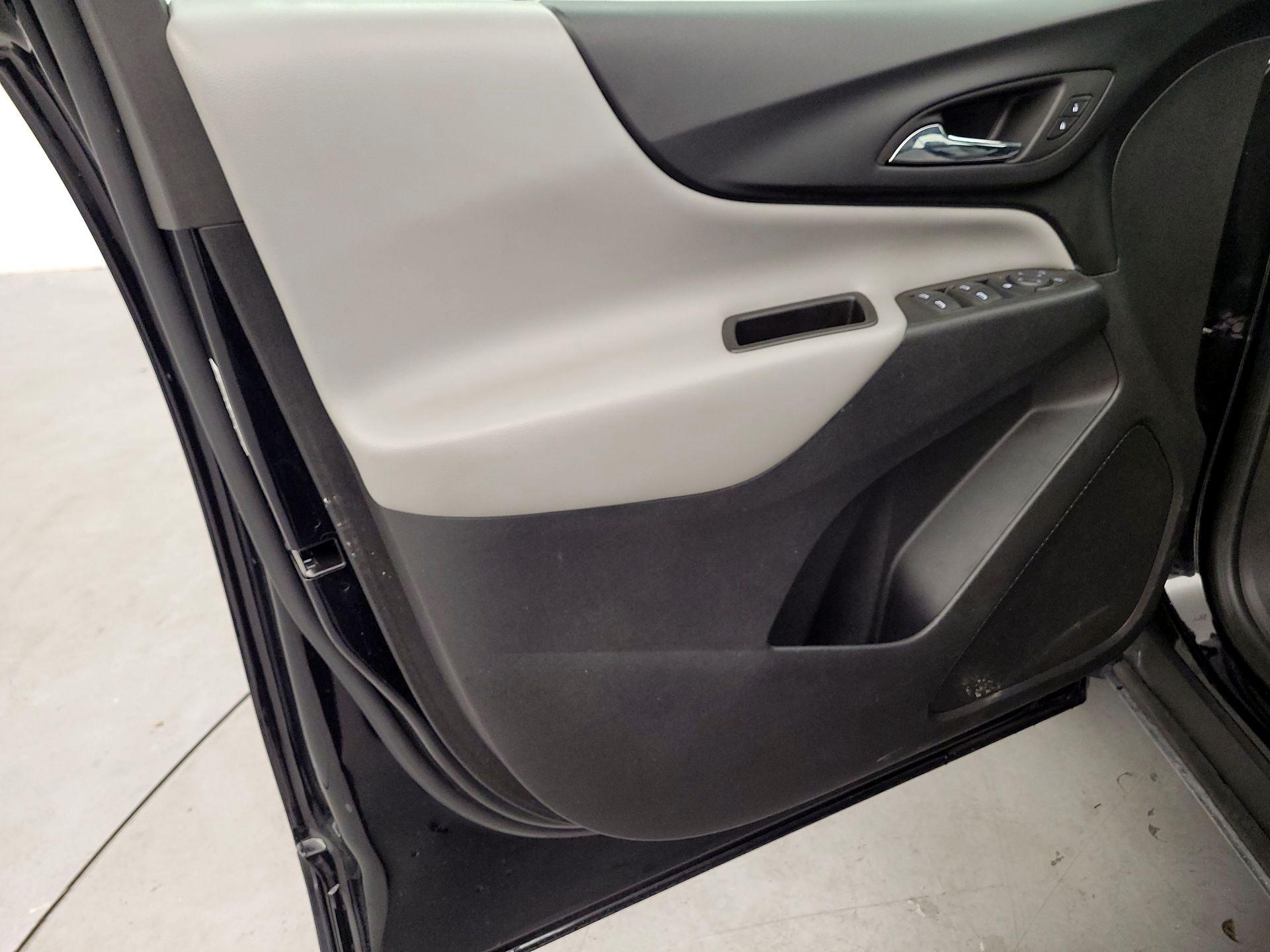 Thumbnail: 2023 Chevrolet Equinox - 12