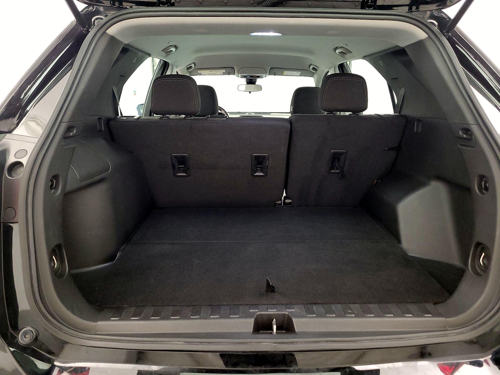 Thumbnail: 2023 Chevrolet Equinox - 19