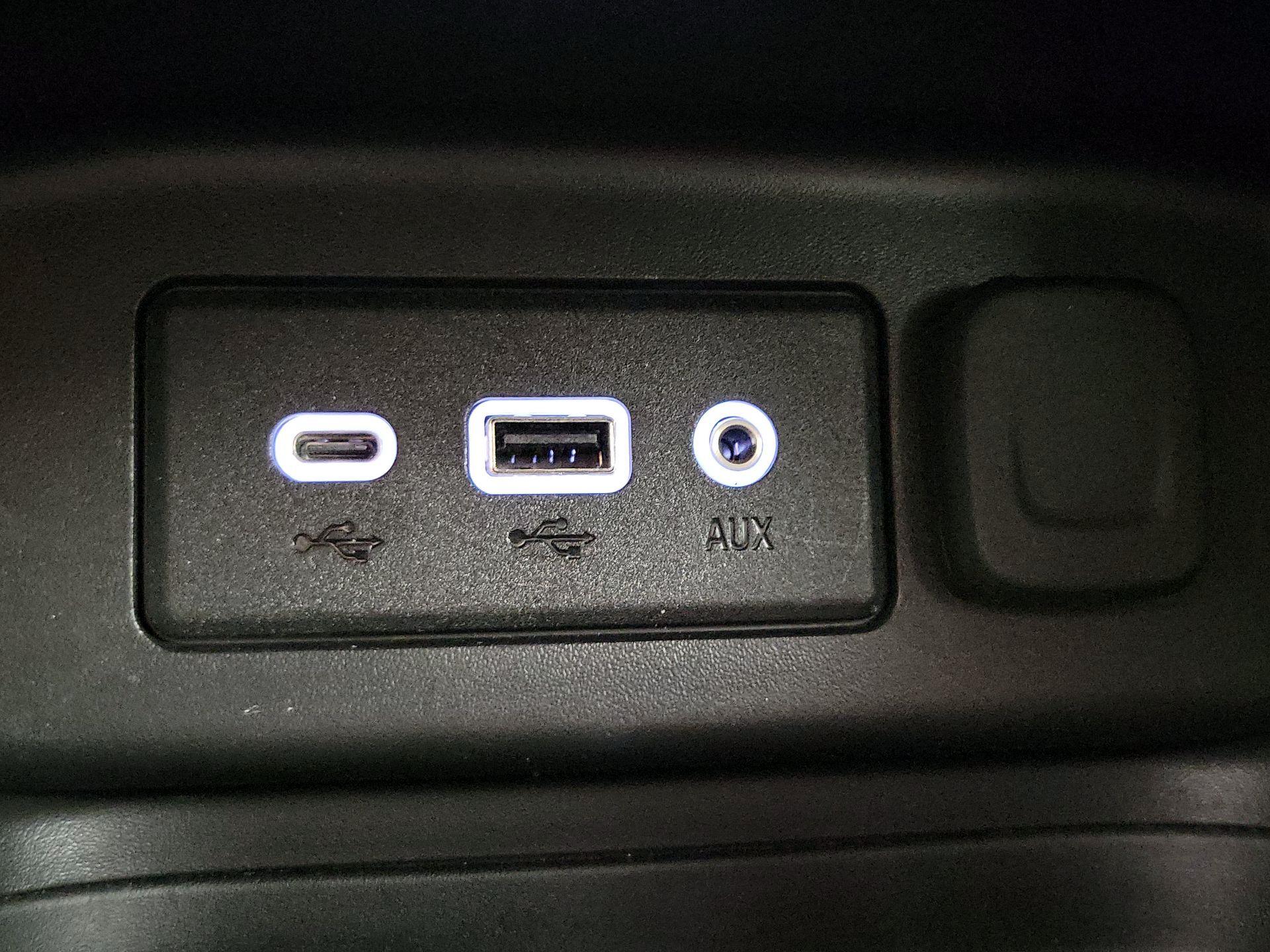 Thumbnail: 2022 Chevrolet Equinox - 18