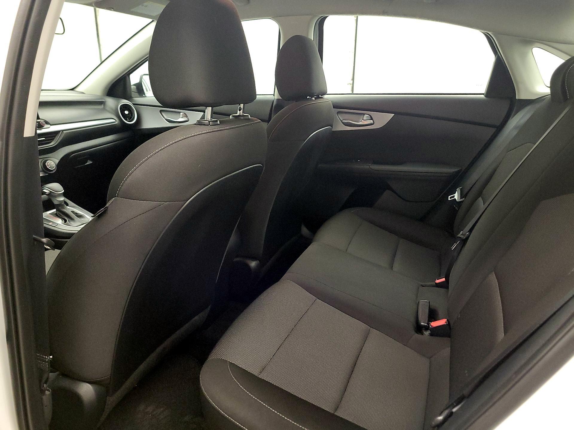 Thumbnail: 2023 Kia Forte - 16