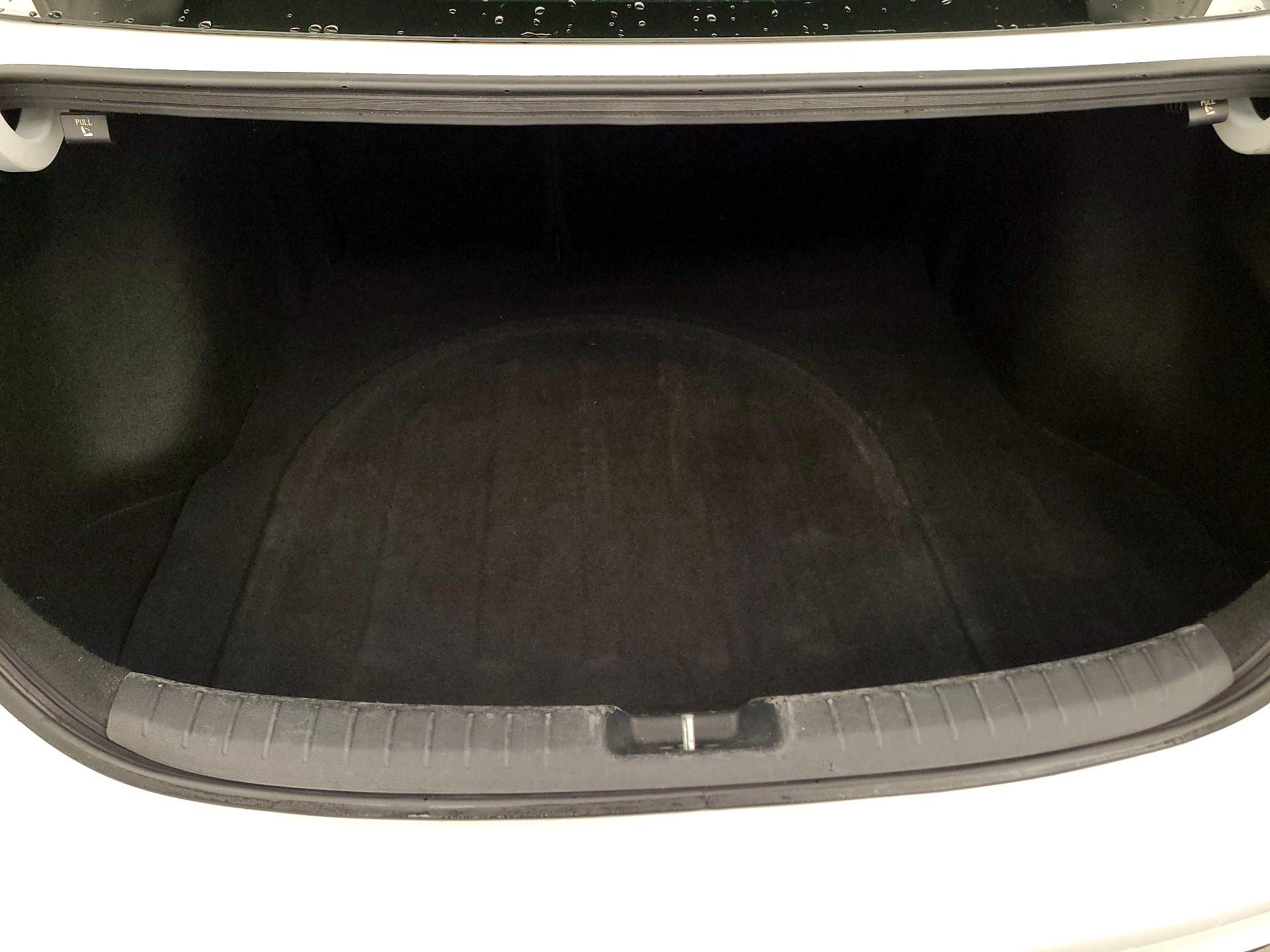 Thumbnail: 2023 Kia Forte - 17